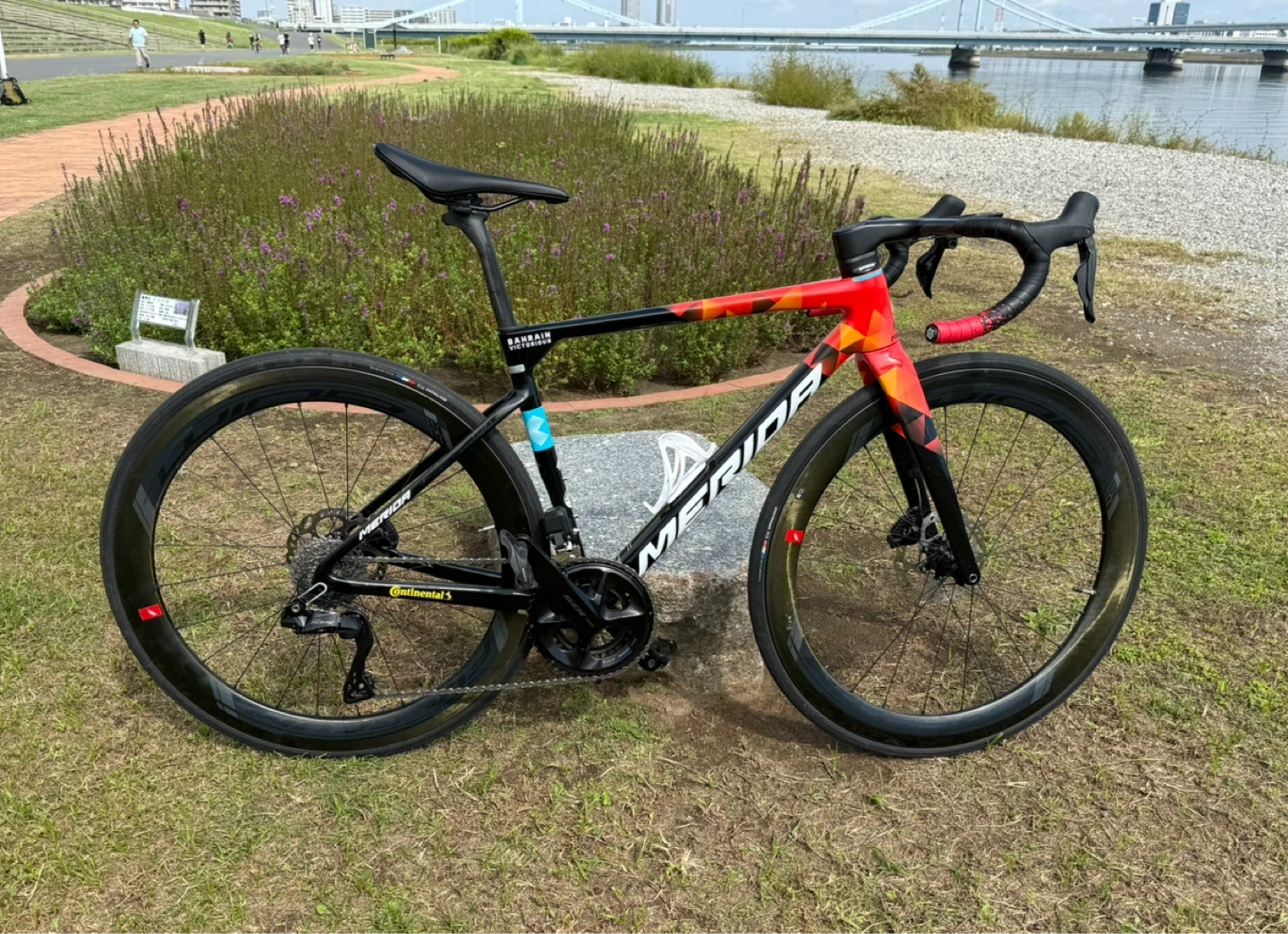 MERIDA SCULTURA TEAM 105 Di2 12s(XSサイズ)の写真2枚目
