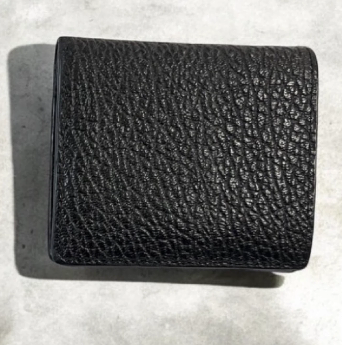 【本日削除】美品 Maison Margiela ブラック二つ折り財布の写真2枚目