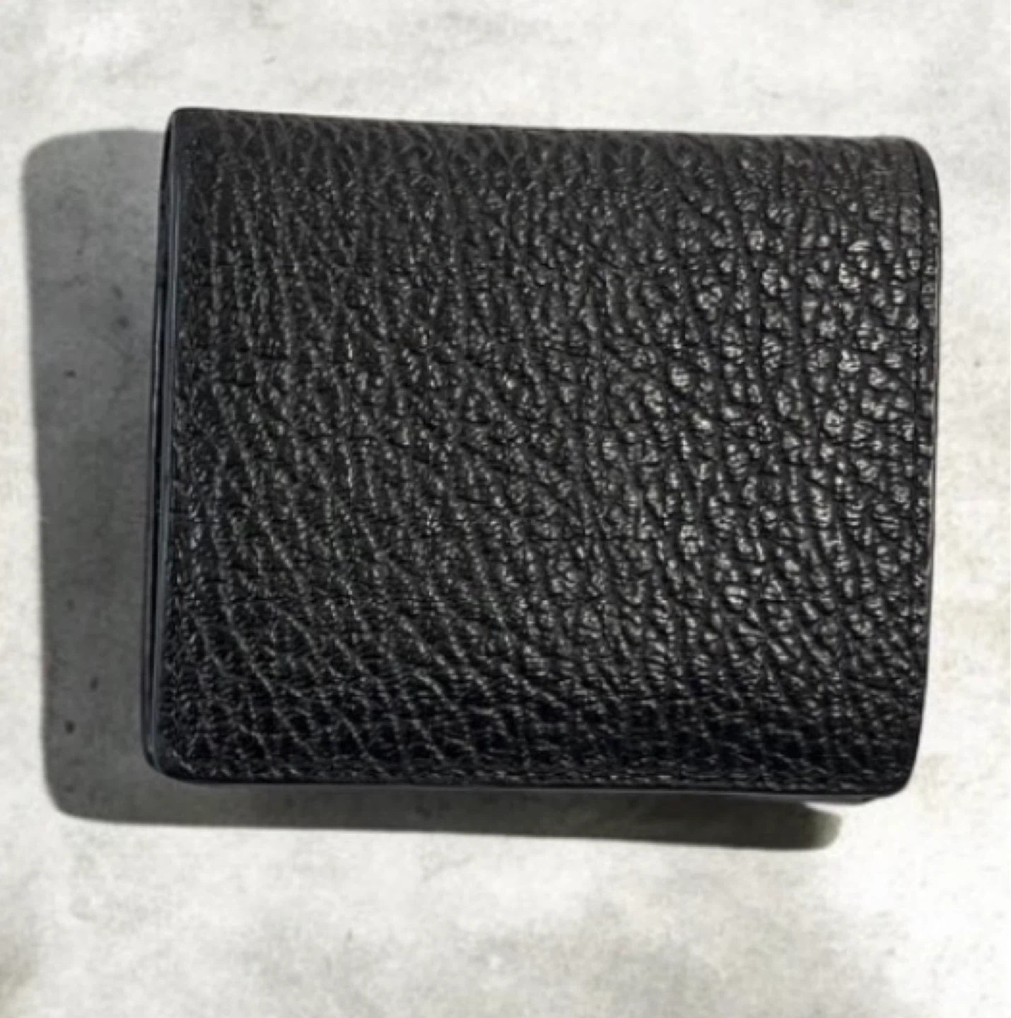 【本日削除】美品 Maison Margiela ブラック二つ折り財布の写真2枚目