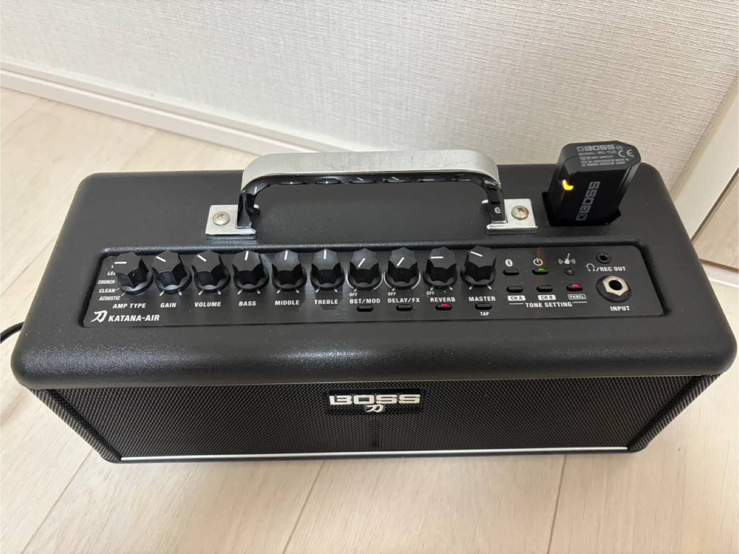 【4月中取引で20,000円】BOSS/KATANA-AIR Guitar Amplifier ワイヤレス・ギター・アンプの写真2枚目
