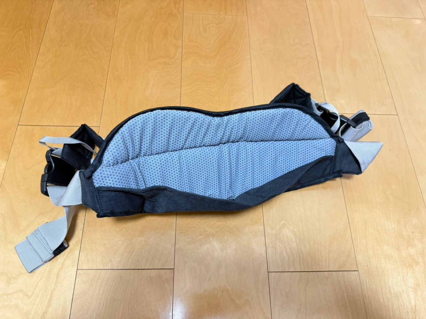 抱っこ紐 スリング 6~48ヵ月 ベビースリング 収納袋付き ラクだっこの写真4枚目