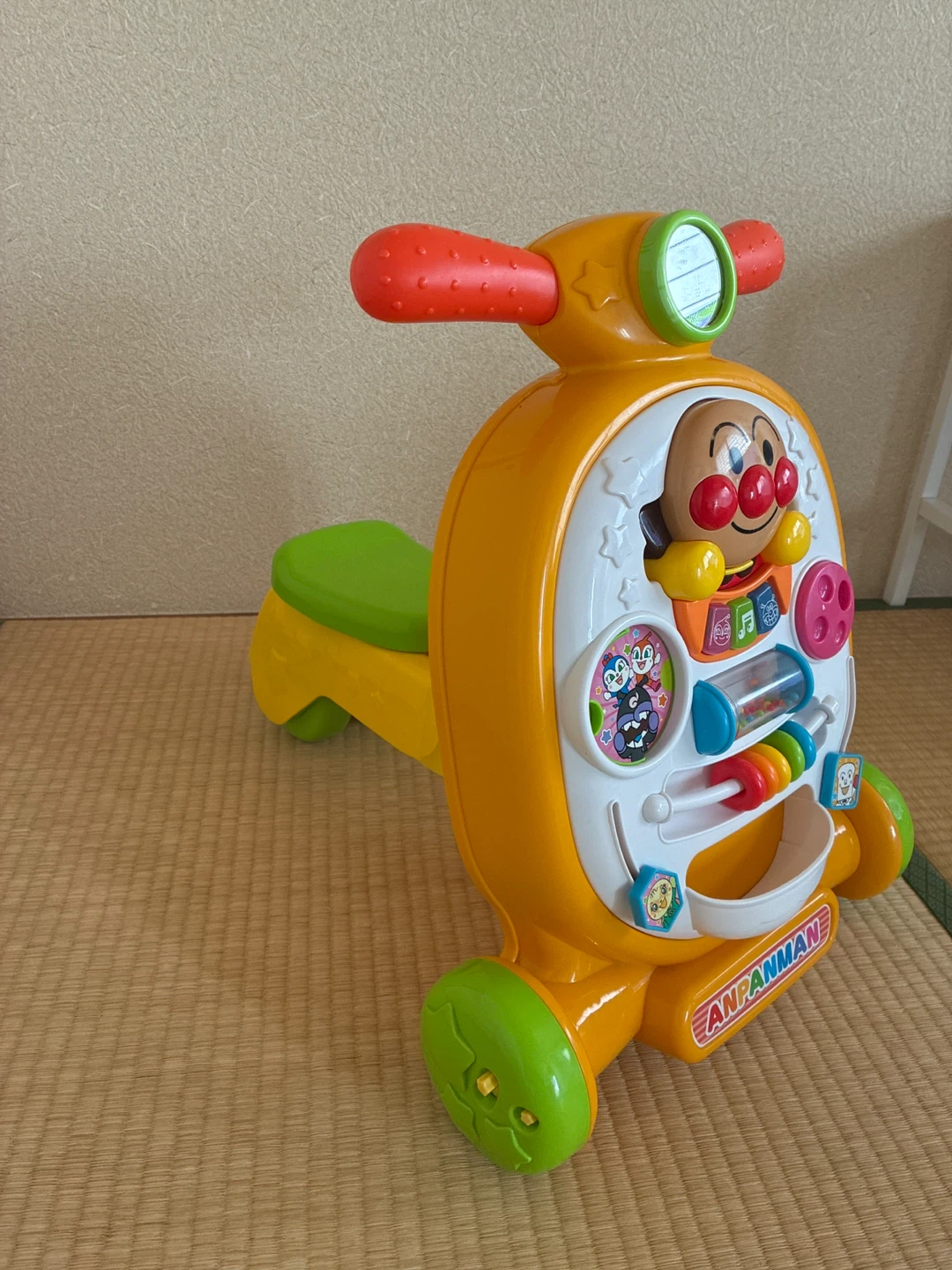 アンパンマン乗って！押して！へんしんウォーカーの写真2枚目