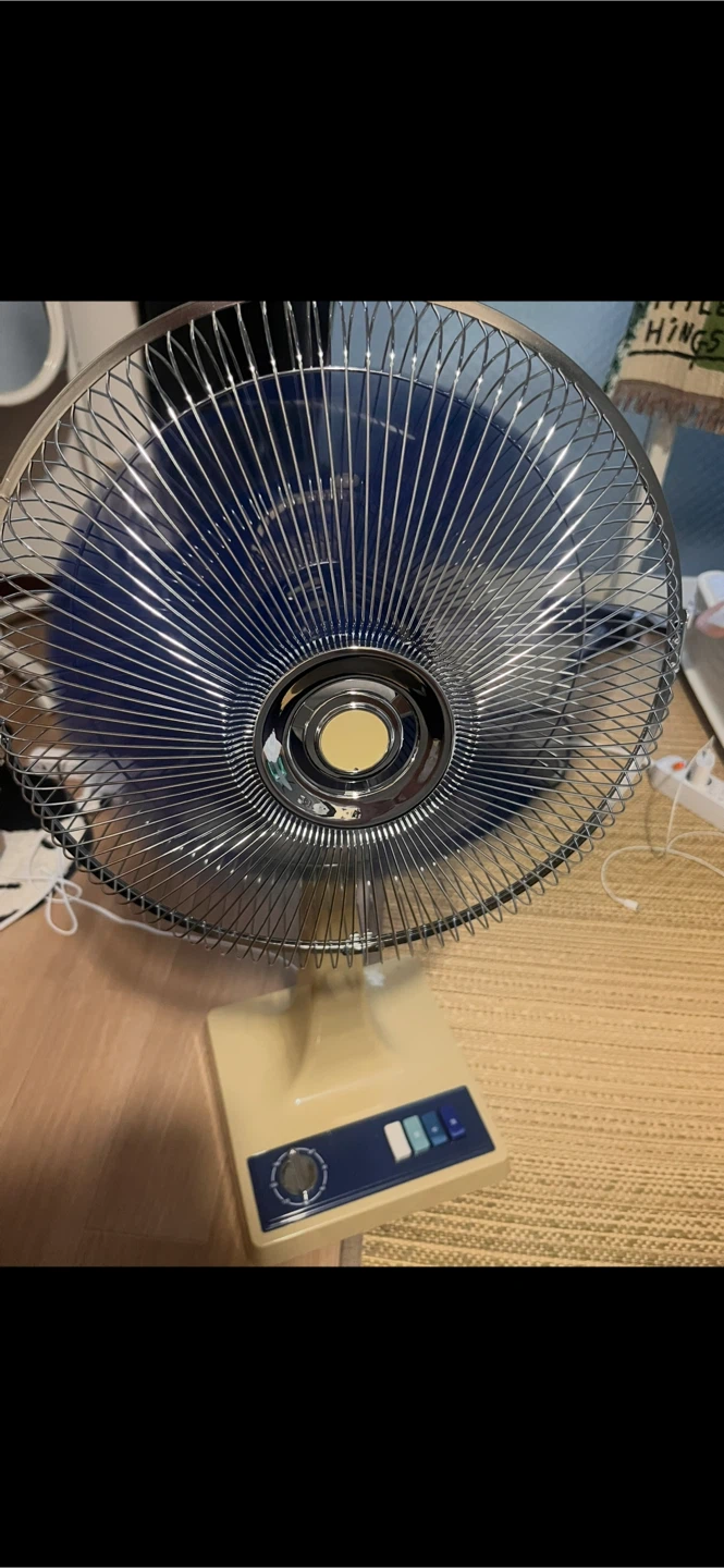 レトロ扇風機 ベージュ