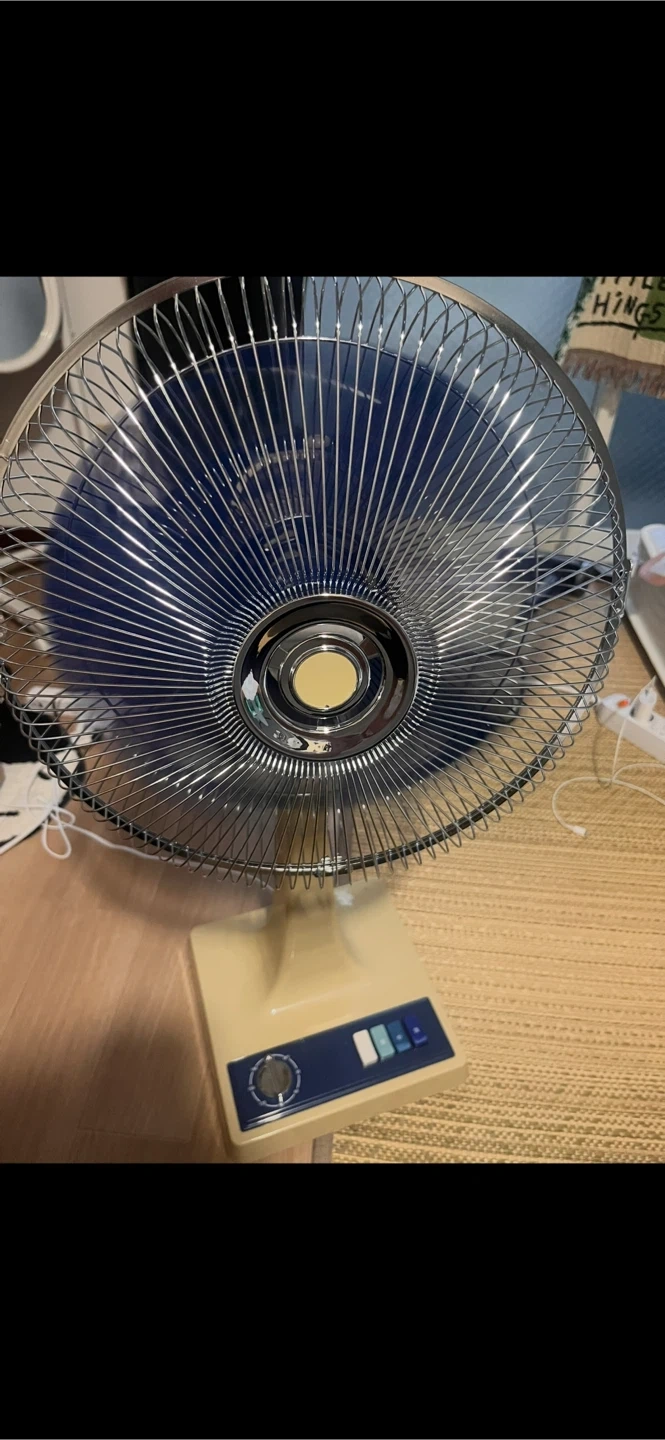 レトロ扇風機 ベージュ