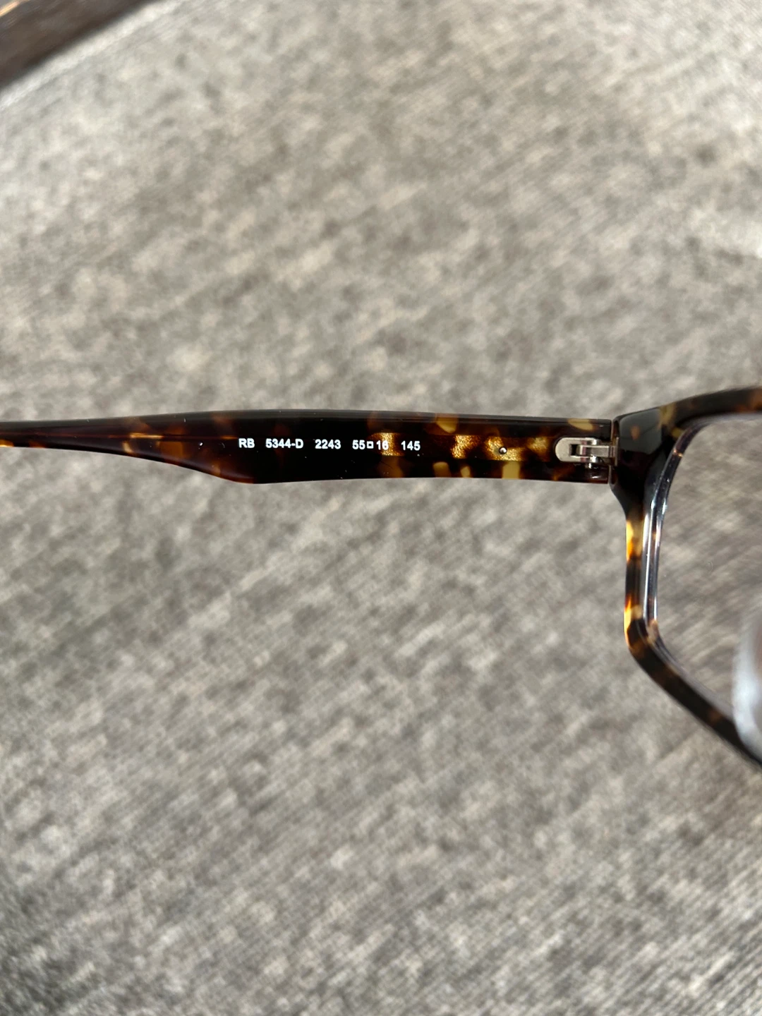 ⭕️超美品　Ray-Ban 定価36000円　メガネフレーム　詳細は商品説明をご覧下さい❗️の写真3枚目