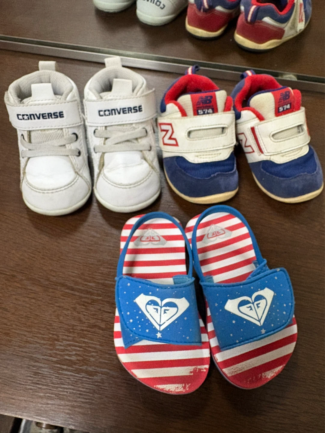 ベビーシューズ　ロキシー キッズサンダル