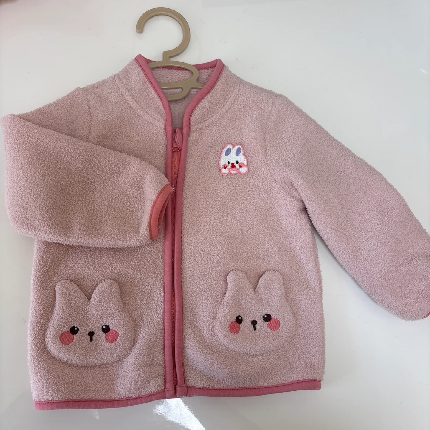 うさぎ刺繍 フリースジャケット ピンク