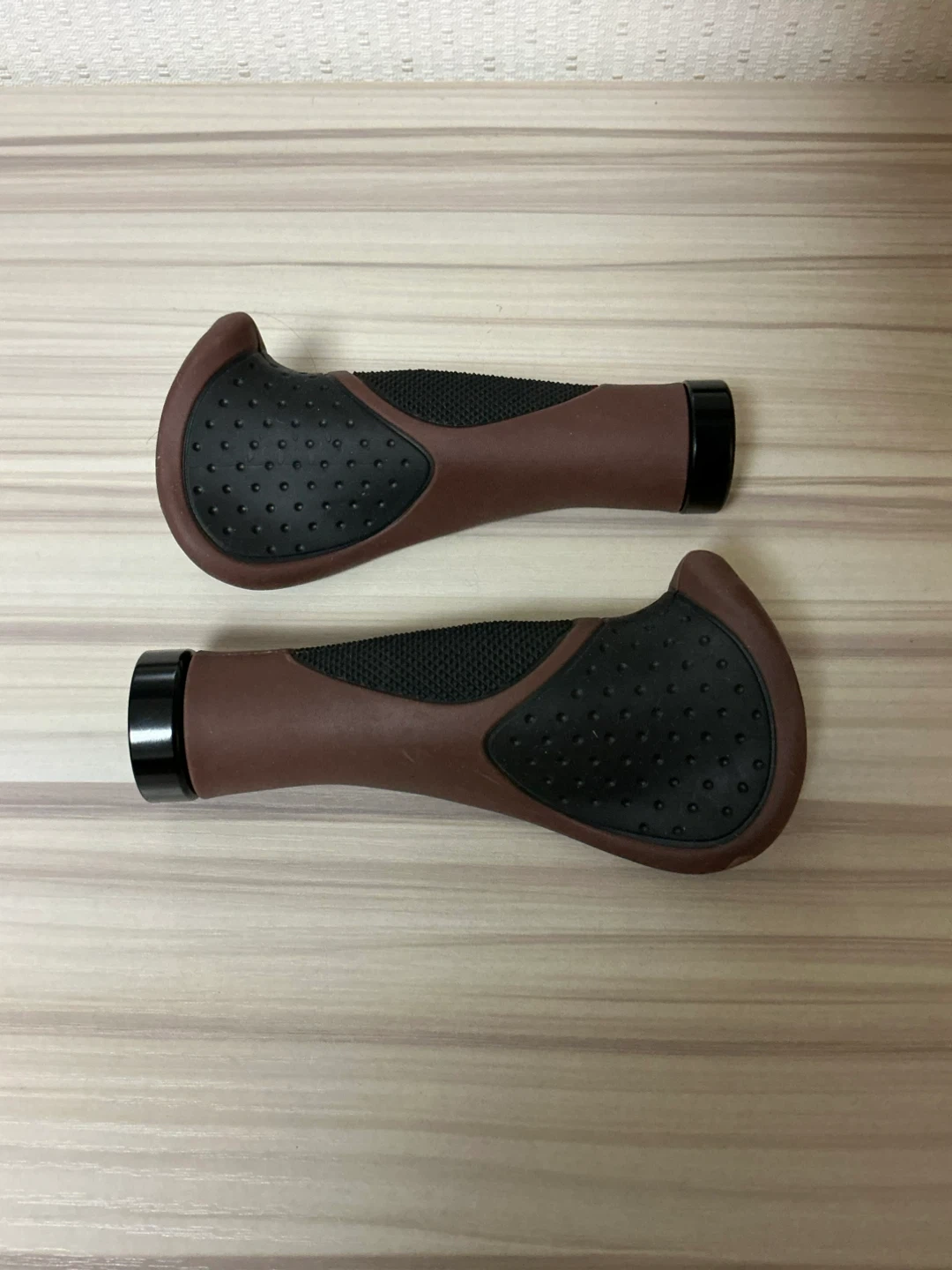 自転車用 グリップ エルゴノミクス ブラウン GIZA PRODUCTS(ギザプロダクツ) VLG-1189 エルゴグリップ