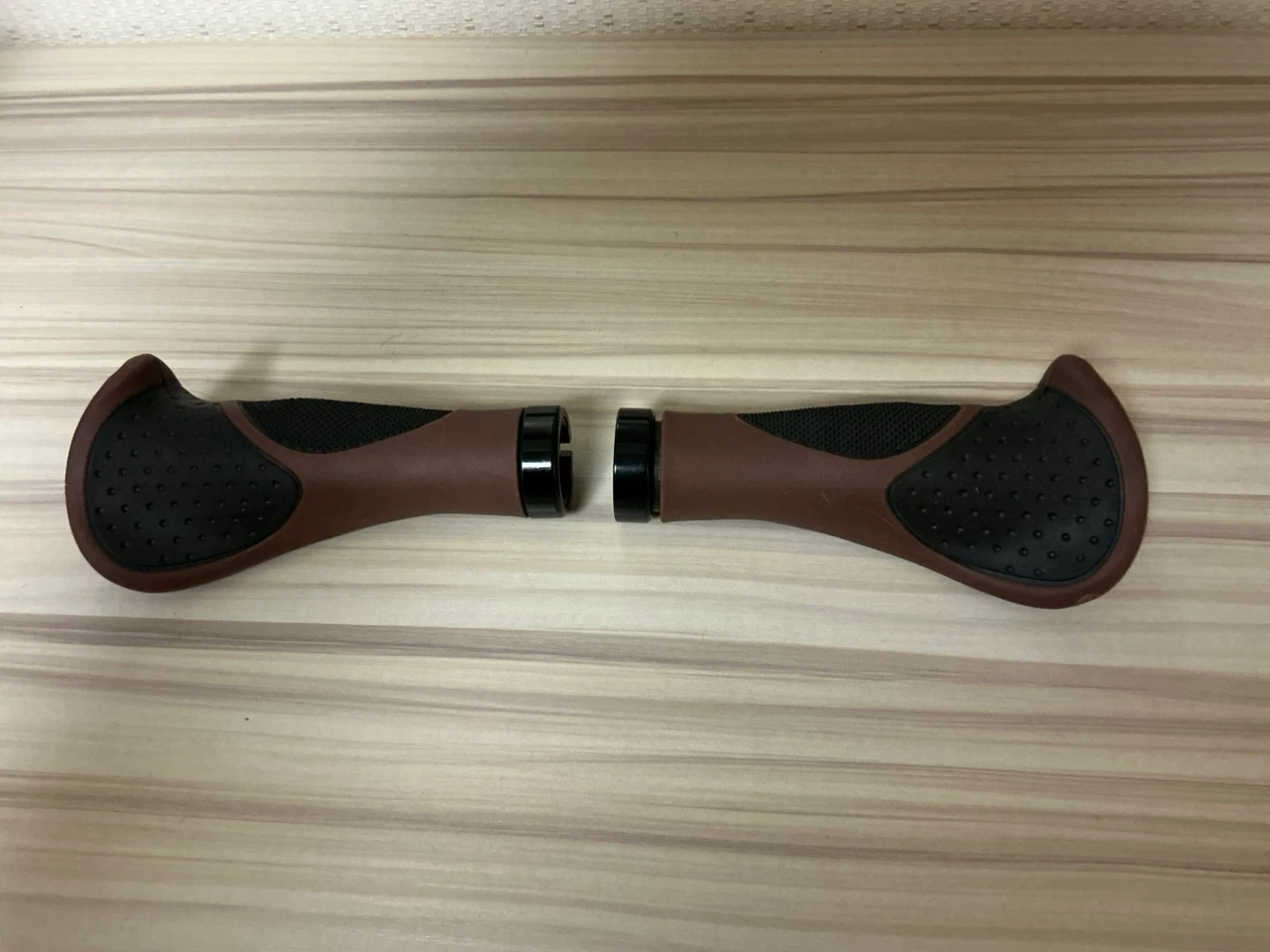 自転車用 グリップ エルゴノミクス ブラウン GIZA PRODUCTS(ギザプロダクツ) VLG-1189 エルゴグリップの写真2枚目