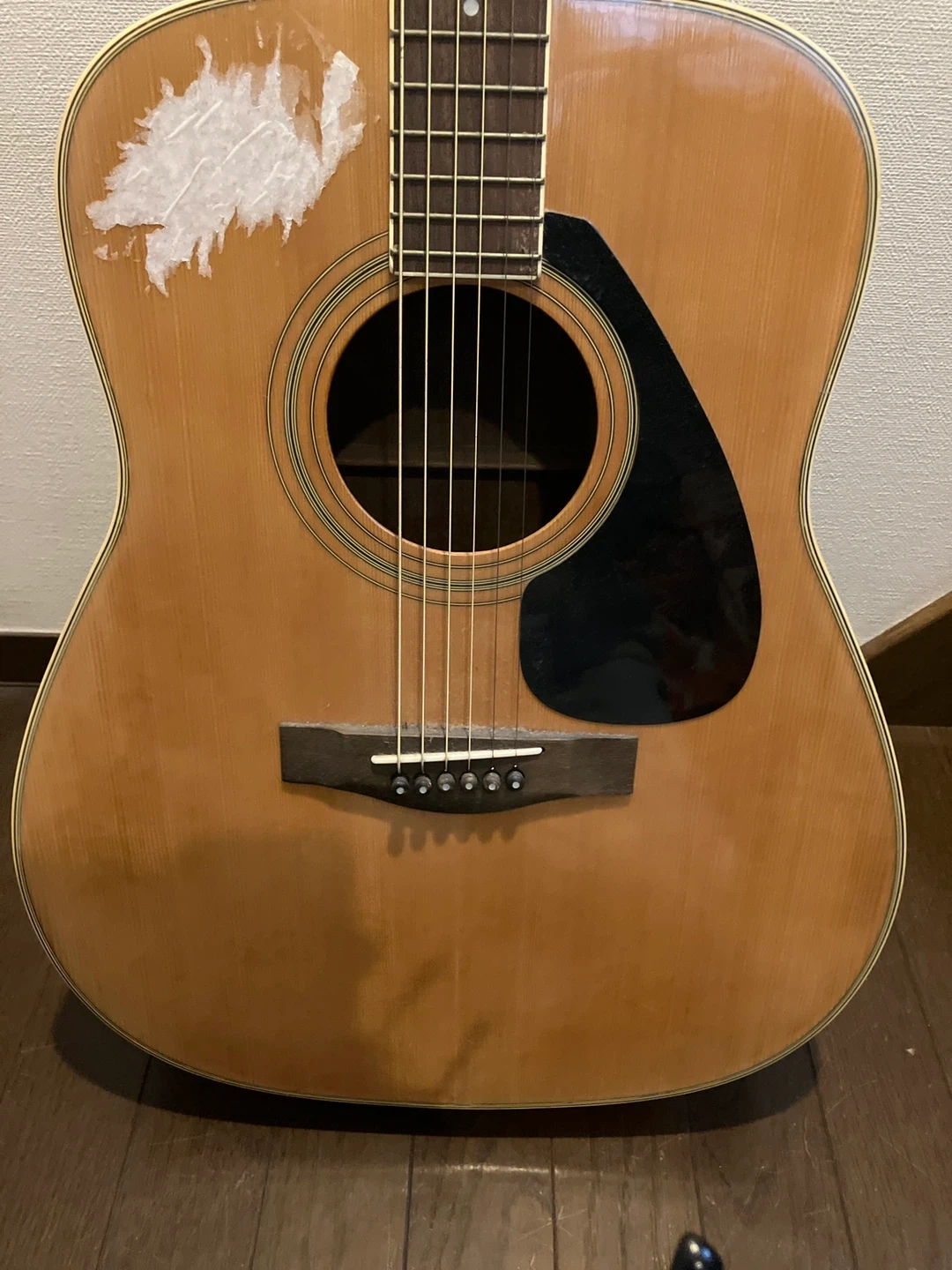 ヤマハ アコースティックギターの写真3枚目