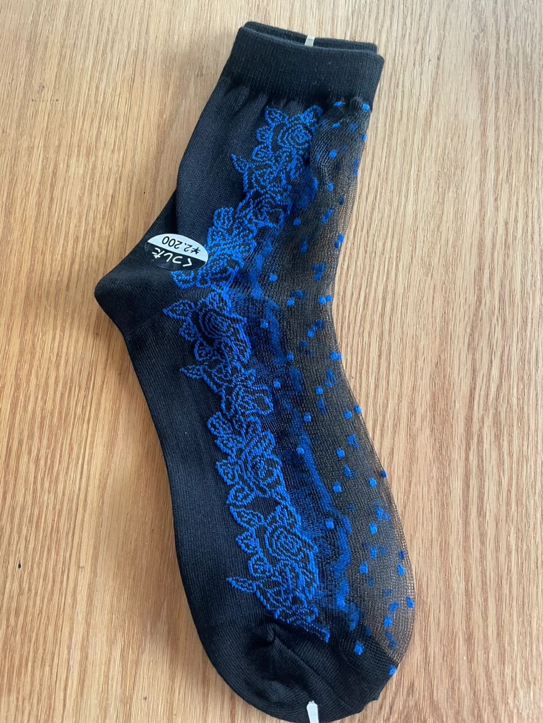花柄刺繍シースルーソックス 黒の写真2枚目