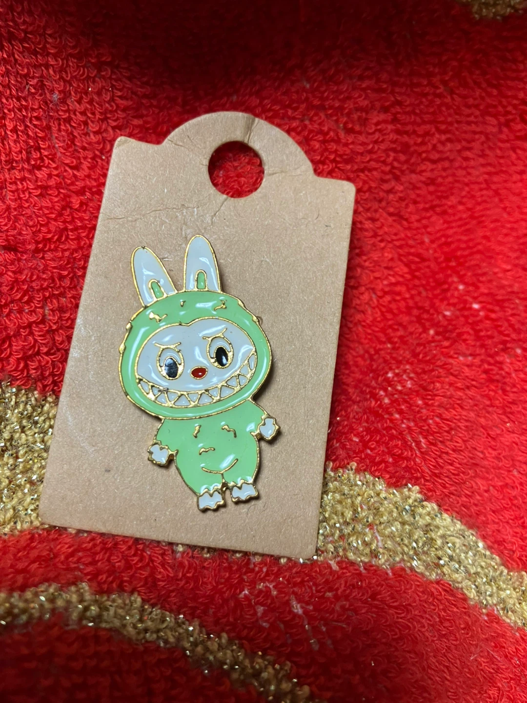 LABUBU☆キャラクター ピンバッジ