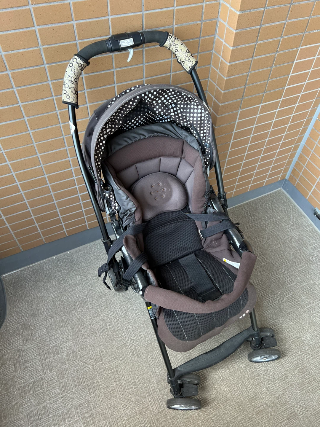 コンビ  a型ベビーカー 雨用カバー付きの写真2枚目