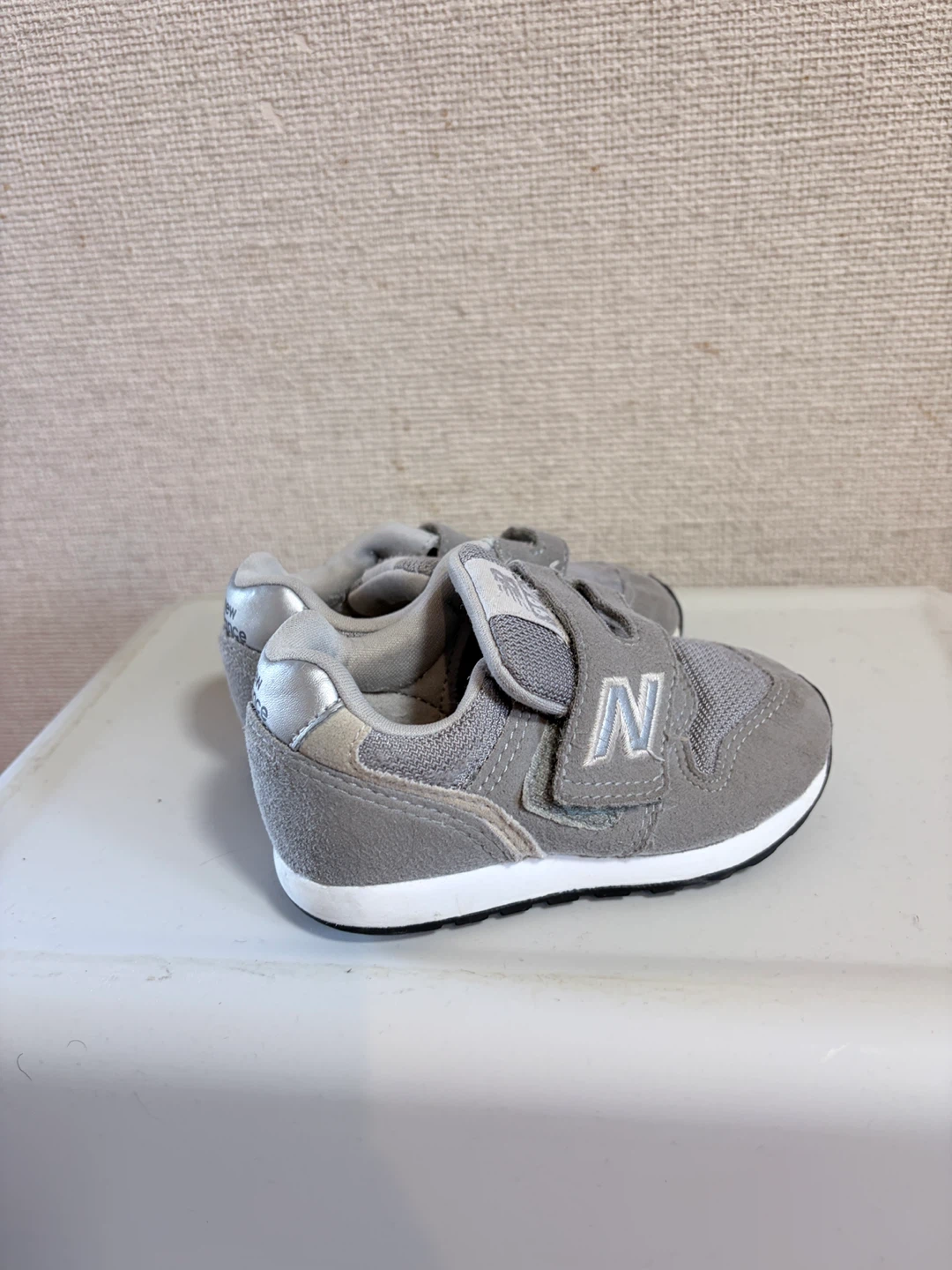 ニューバランス 996 ベビーシューズ 13.5cm グレーの写真4枚目