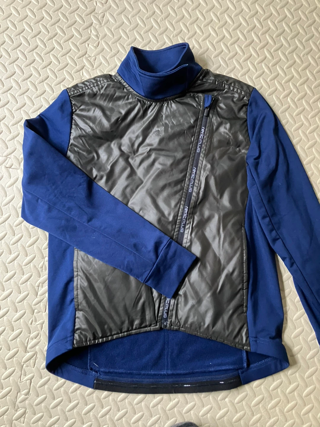 ☆他購入の方に差し上げます。レリックプラス ジャケット Sサイズ