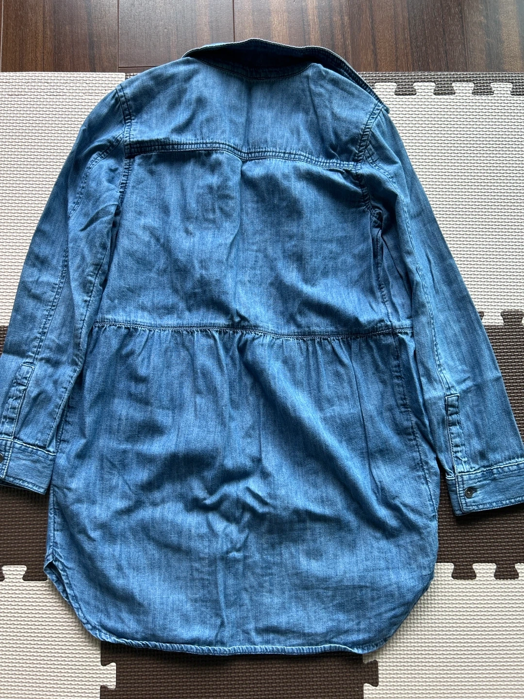 ギャップ キッズ デニムシャツ 130cmの写真3枚目