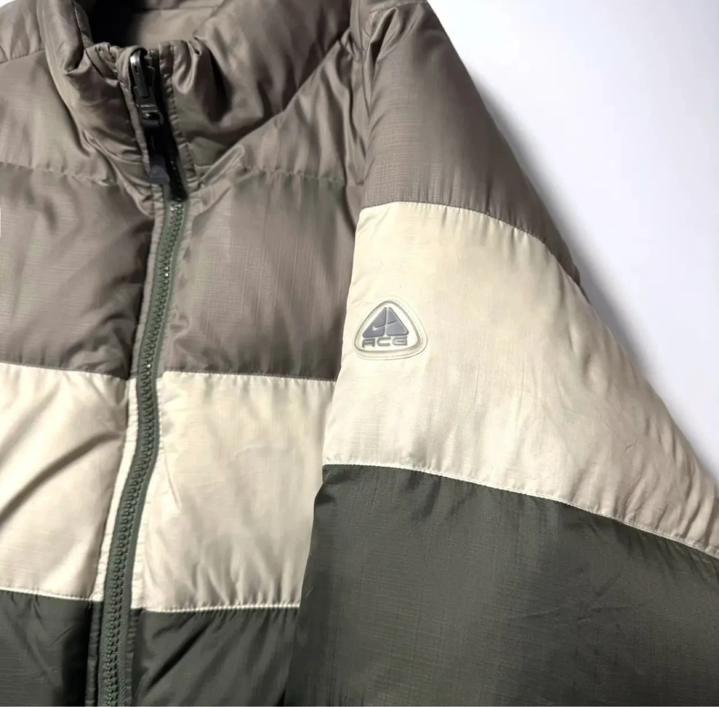 ナイキ ACG ダウンジャケット XXLの写真4枚目