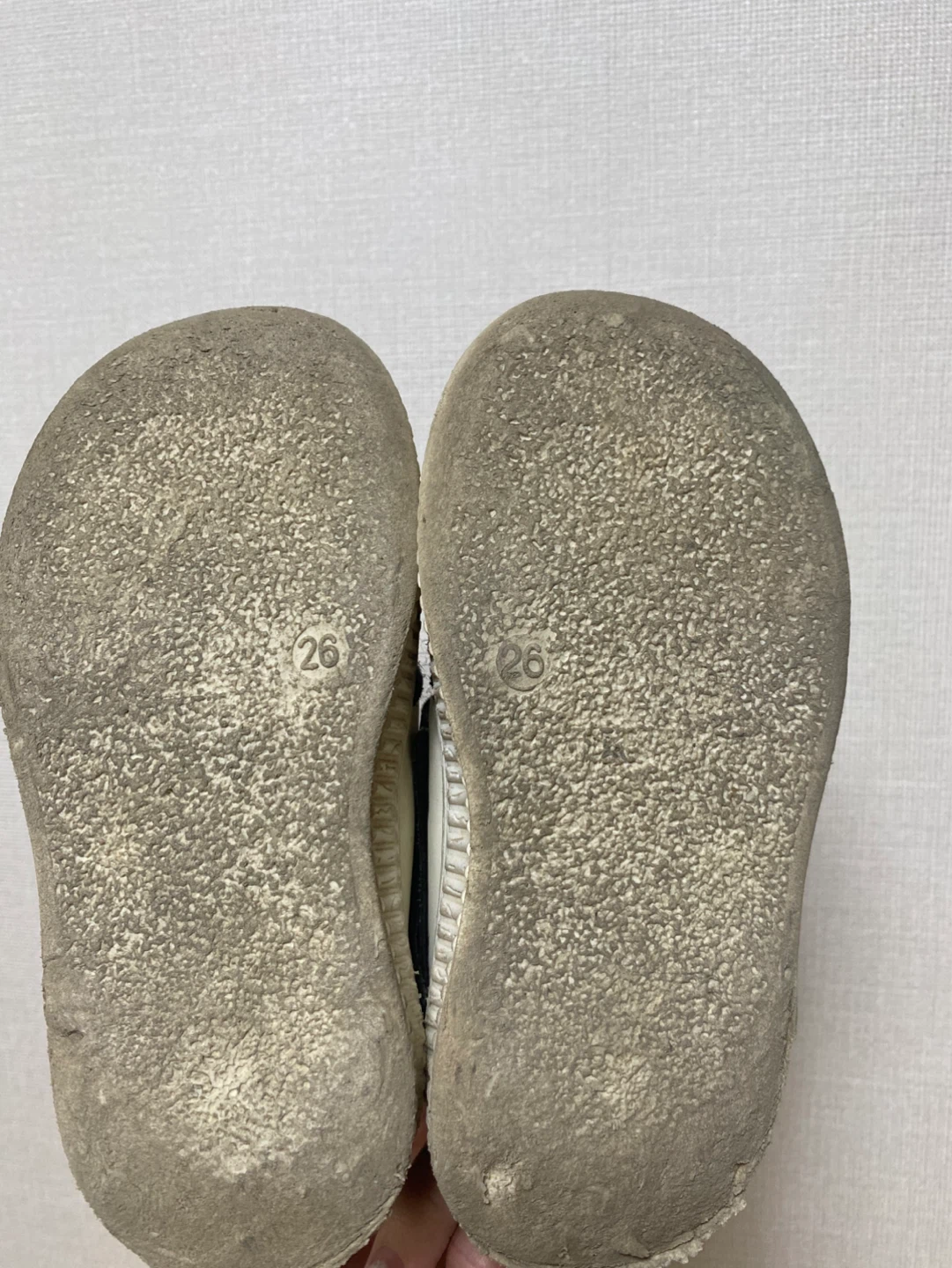 子供用スニーカー 26サイズの写真3枚目