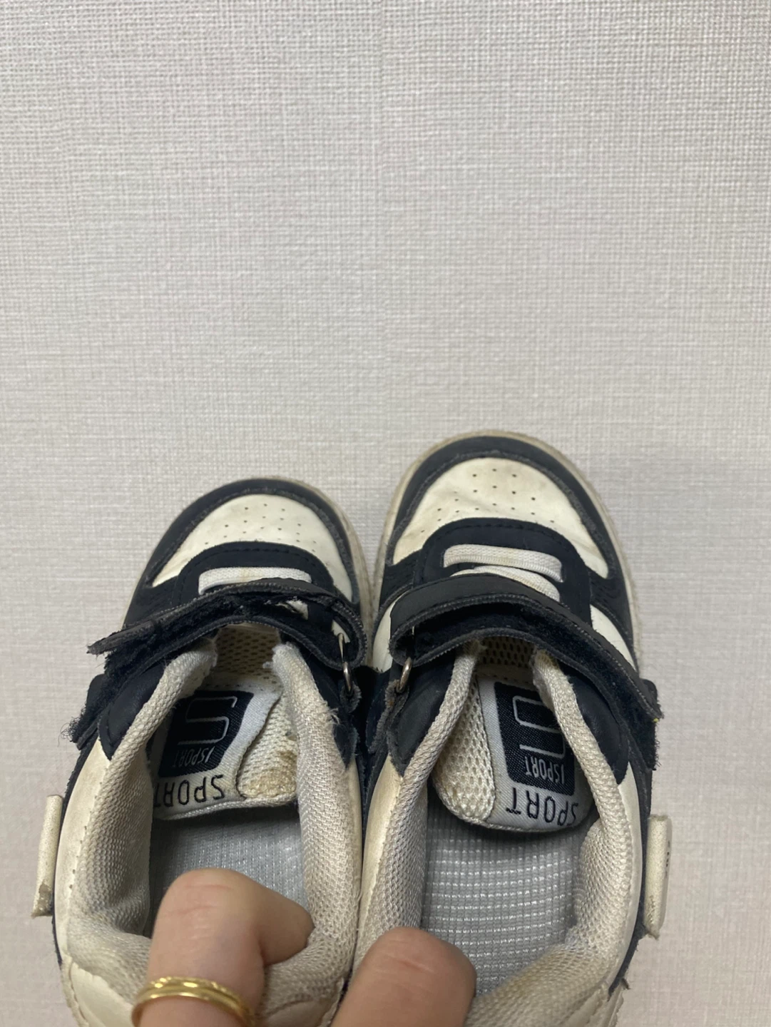 子供用スニーカー 26サイズの写真2枚目
