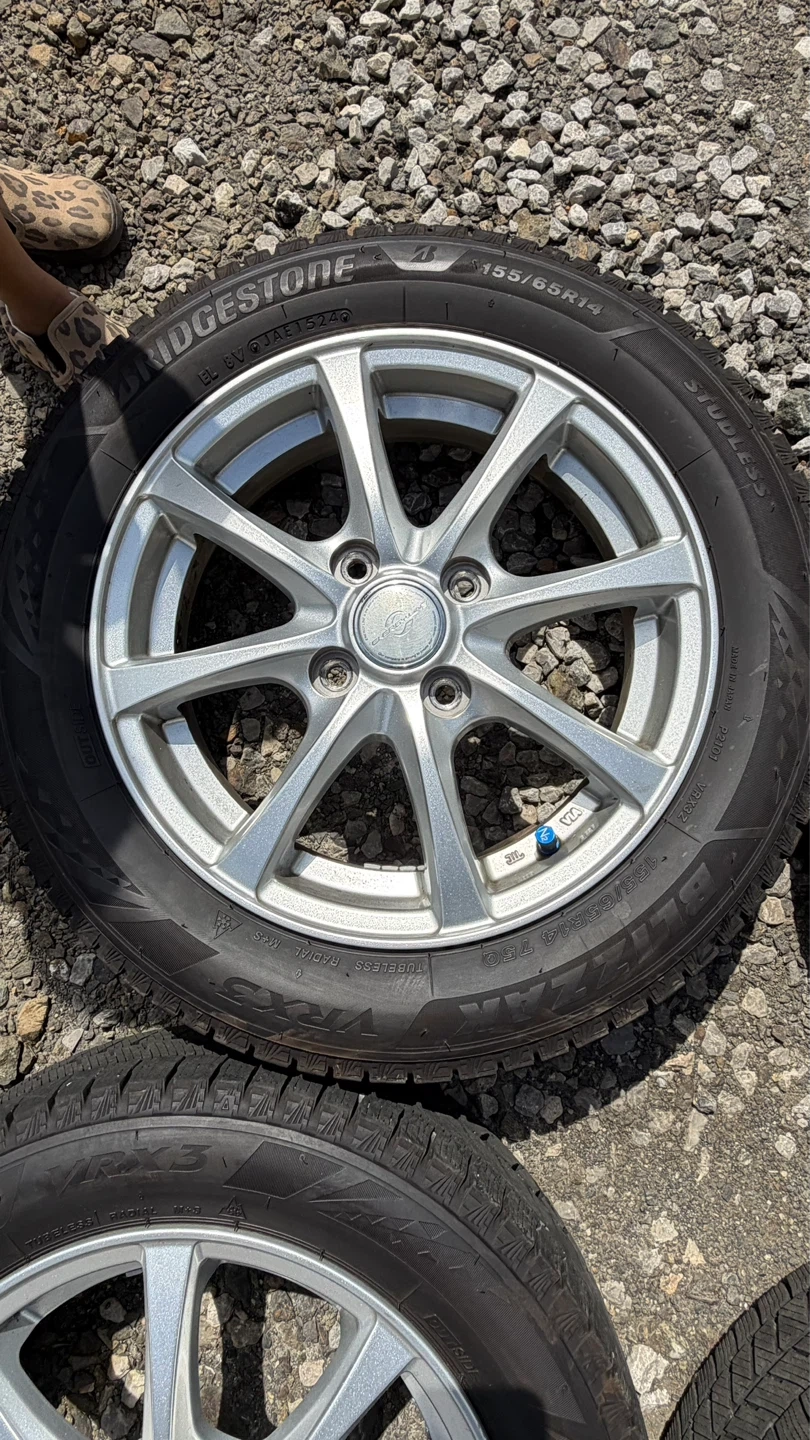 ブリヂストン ブリザック VRX3 155/65R14 4本セットの写真2枚目