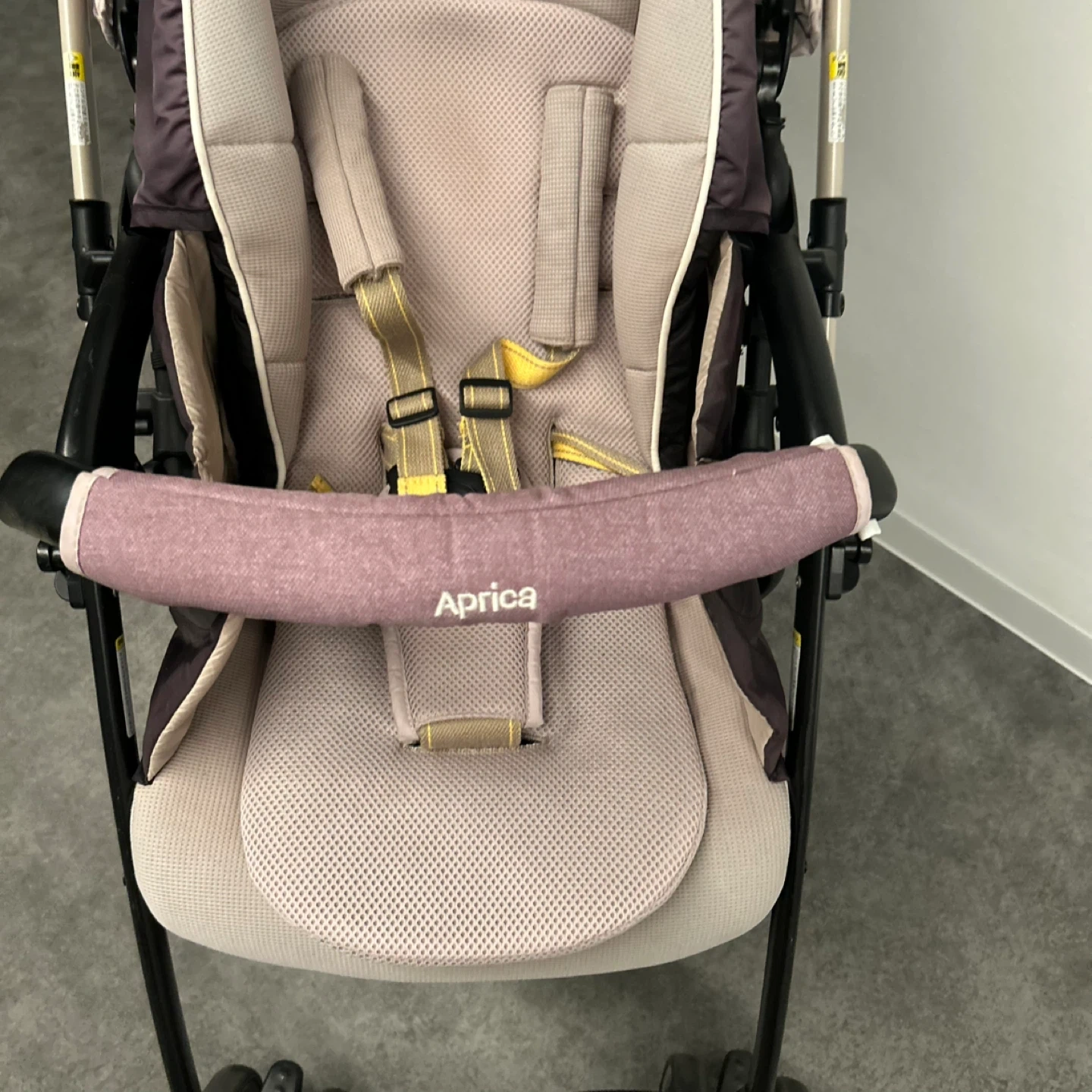 アップリカ A型ベビーカー 両対面式の写真2枚目