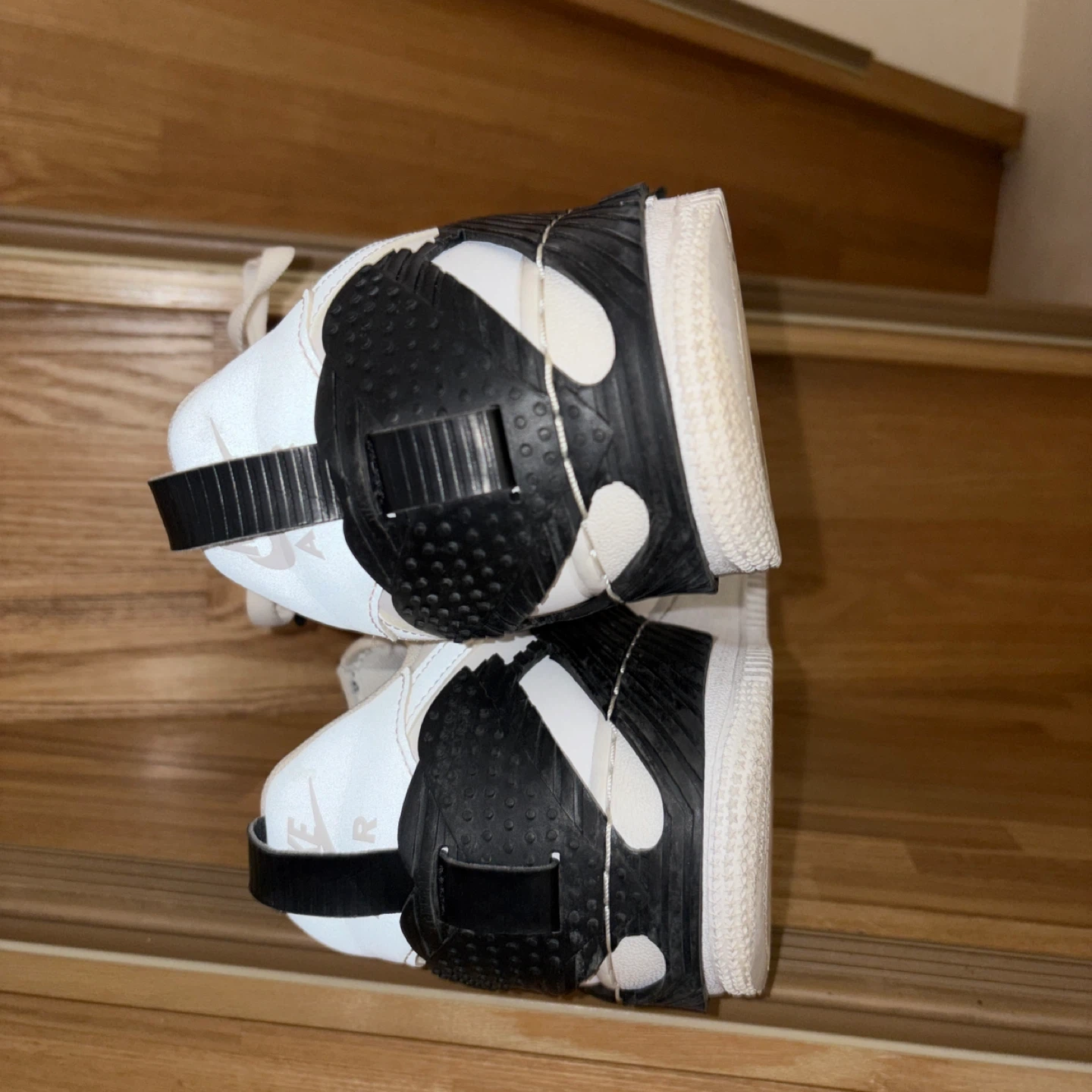Nike Air Force 1 Low NDSTRKT White Black ナイキ　エアフォース1 スニーカーの写真7枚目