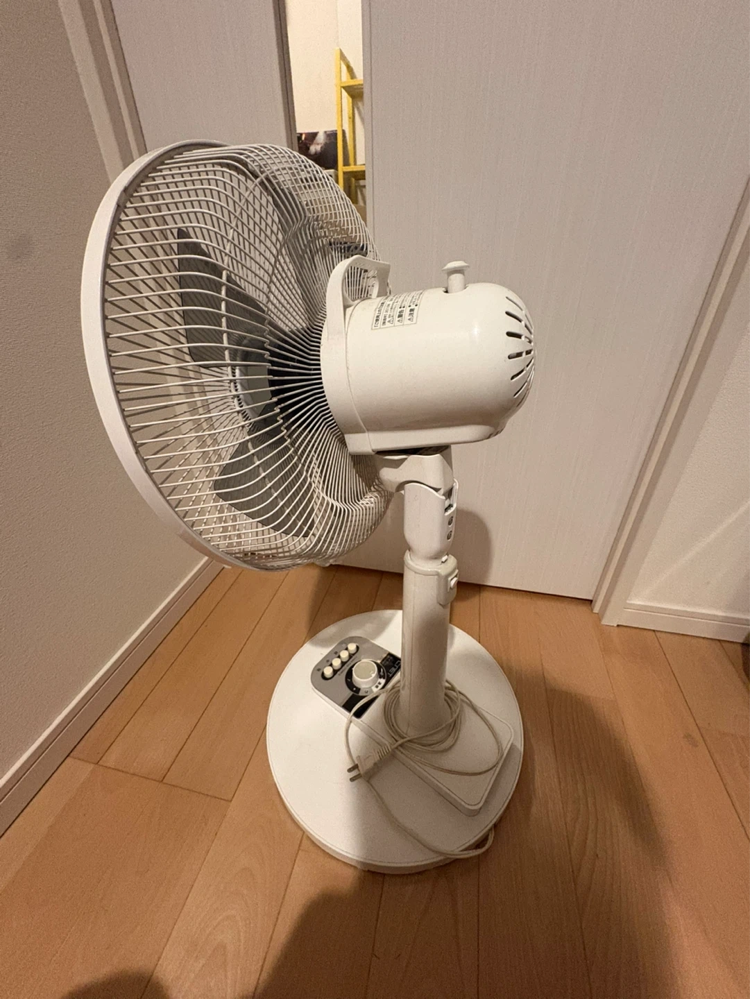 シーネット リビング扇風機 ホワイトの写真2枚目