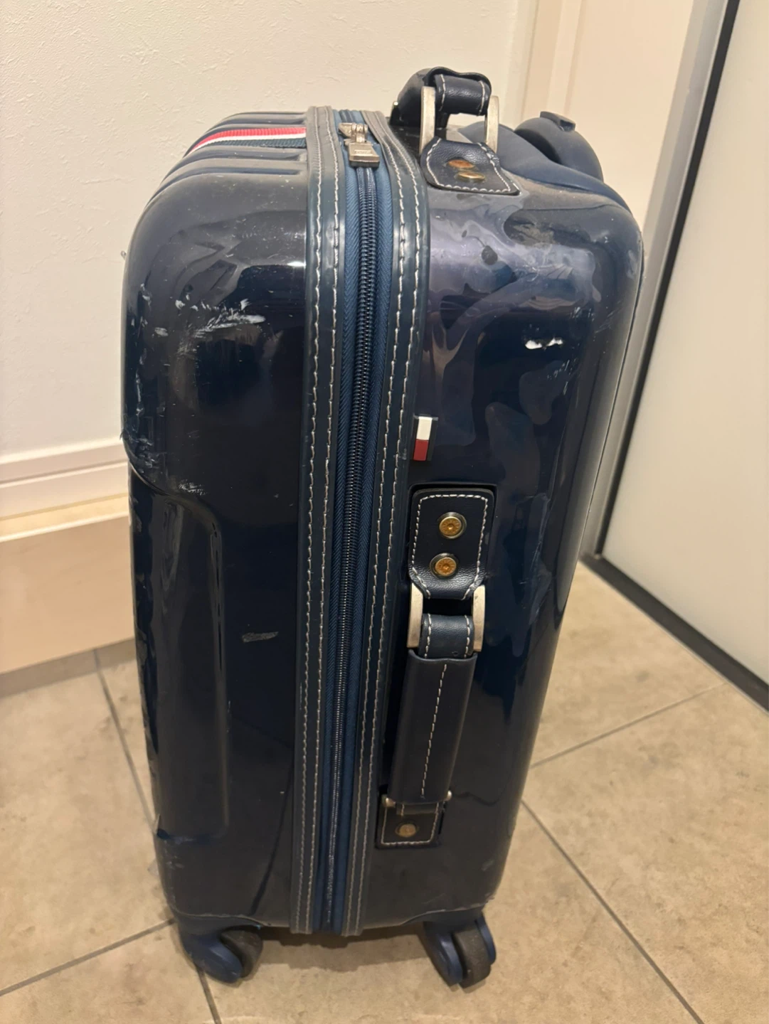トミーヒルフィガー スーツケース キャリーバッグ 紺の写真4枚目