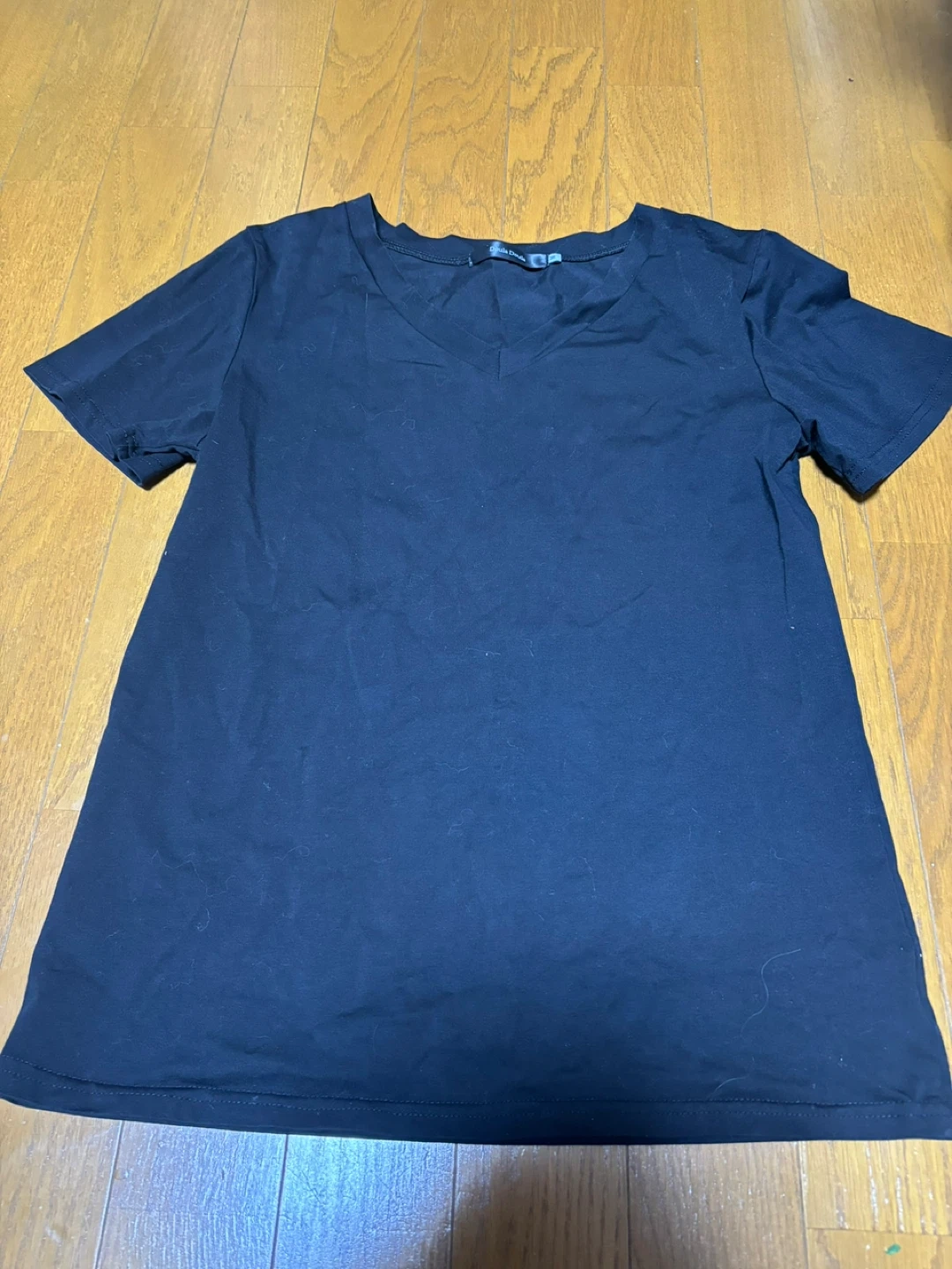 ドゥドゥ VネックTシャツ 黒