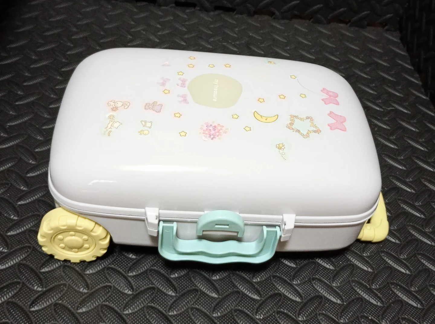 【おままごとキッチンセットをご購入の方にプレゼントします】キッズ用 キャリーケースの写真3枚目