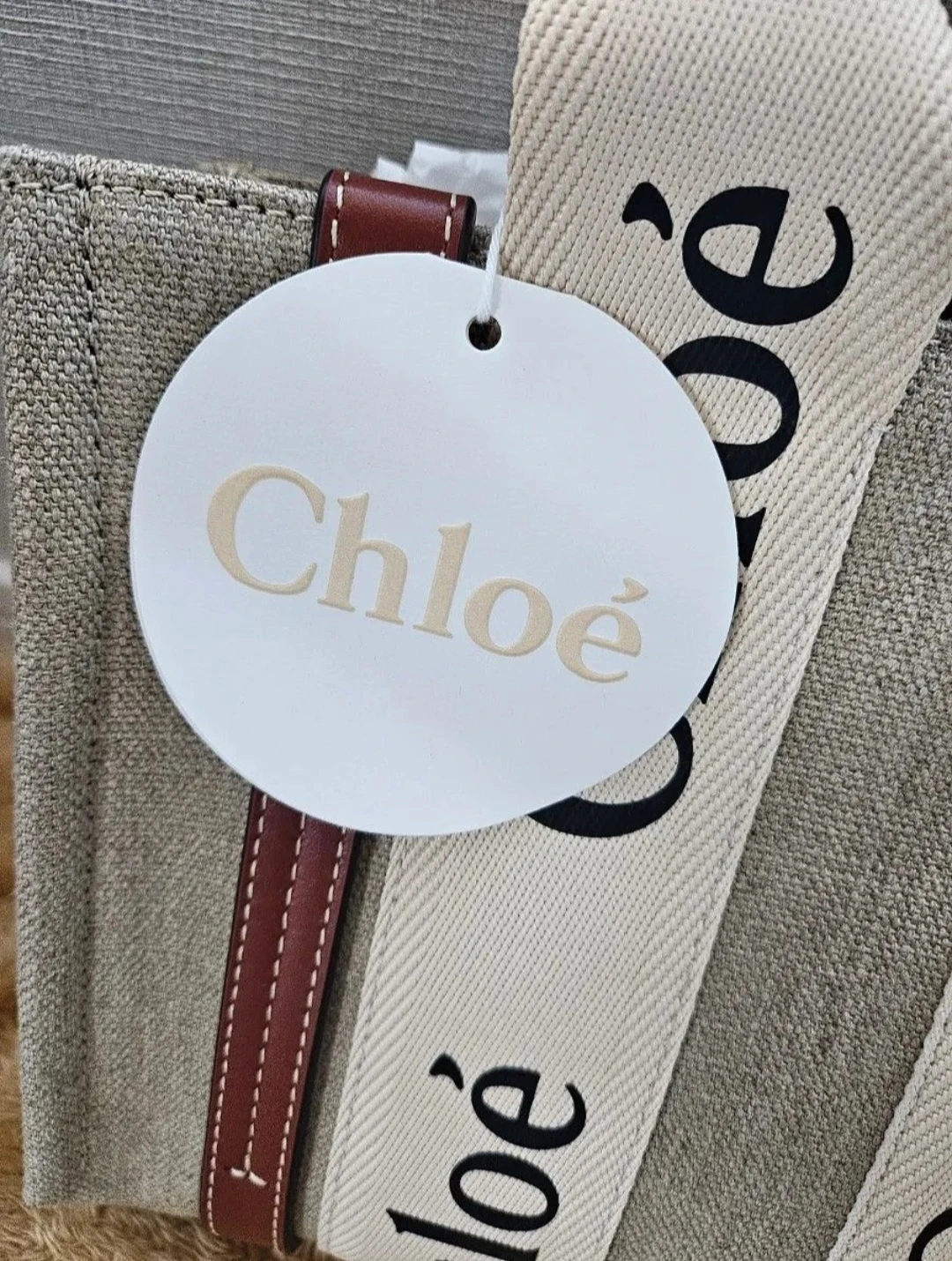 【新品本物】Chlo クロエ woody スモールトートバッグ ストラップ付き  ショルダーバッグ　ウッディ　キャンバスの写真7枚目