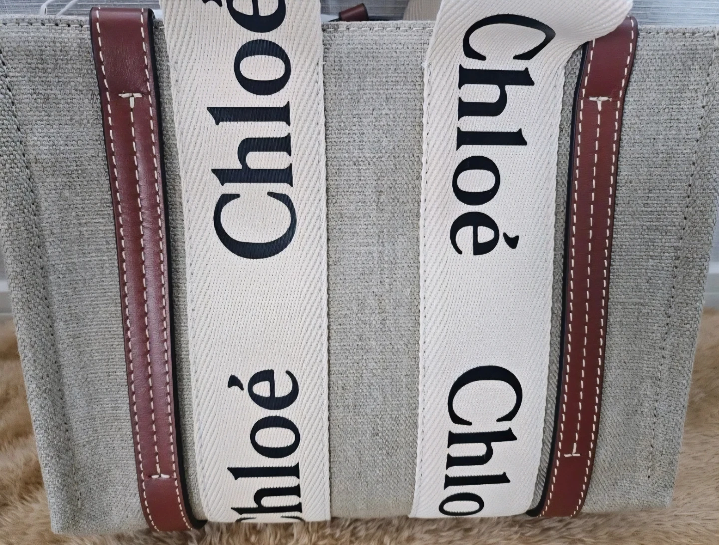 【新品本物】Chlo クロエ woody スモールトートバッグ ストラップ付き  ショルダーバッグ　ウッディ　キャンバスの写真3枚目