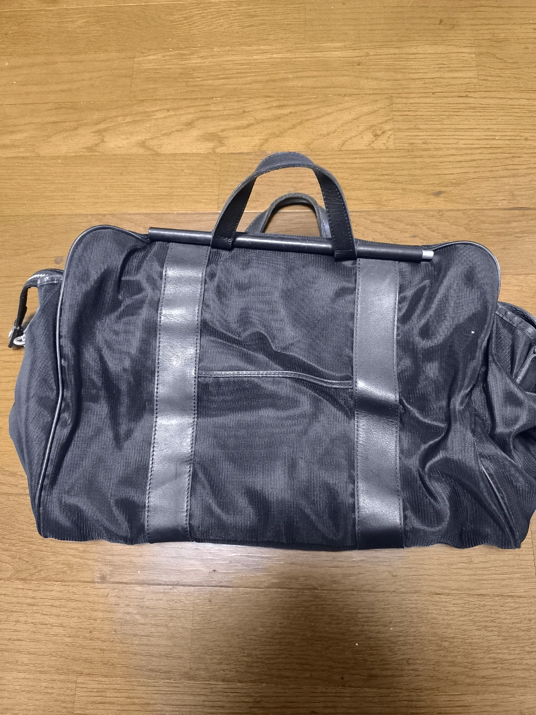 イザック 2WAY ボストンバッグ 黒の写真2枚目