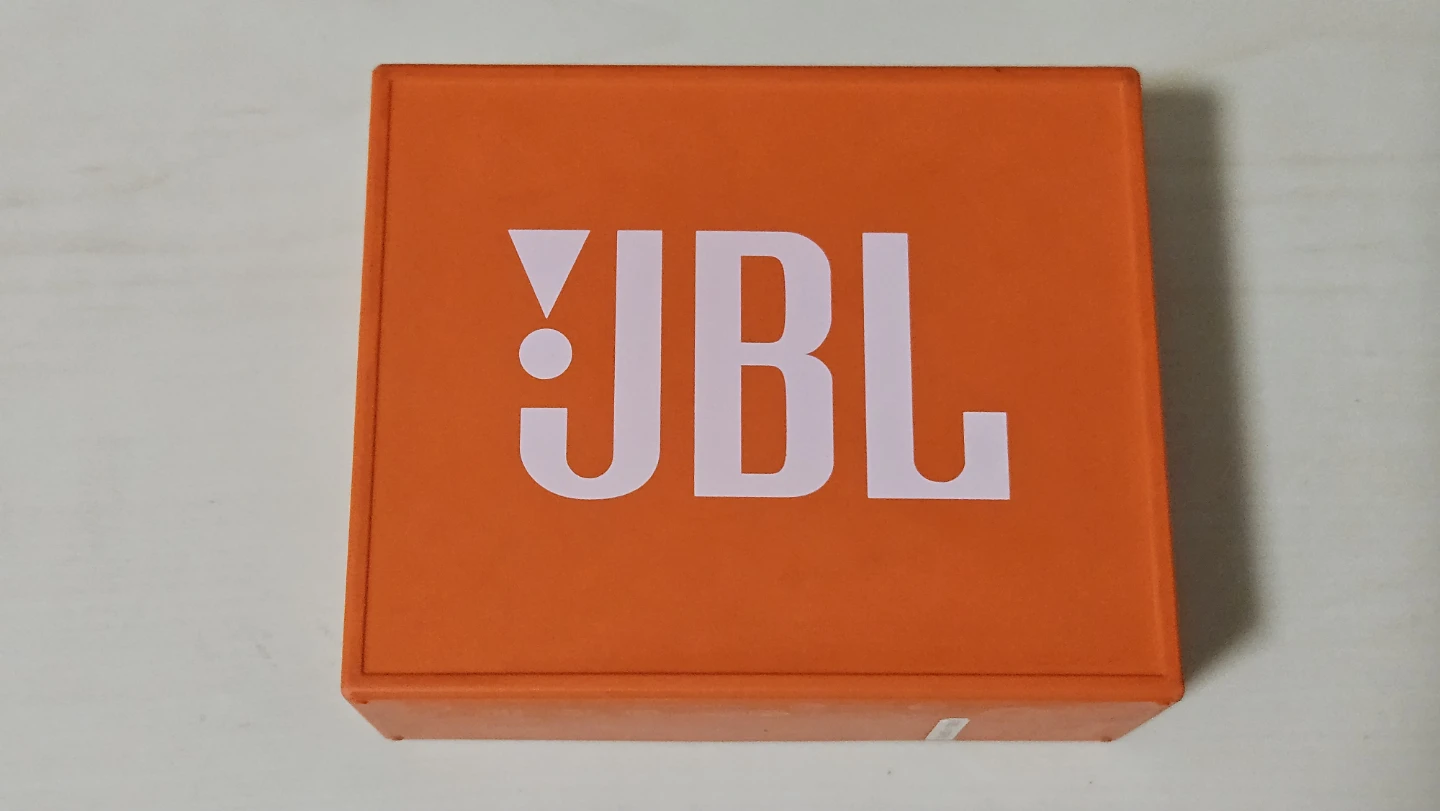 JBL GO Bluetooth ポータブル スピーカー ケーブル付きの写真2枚目