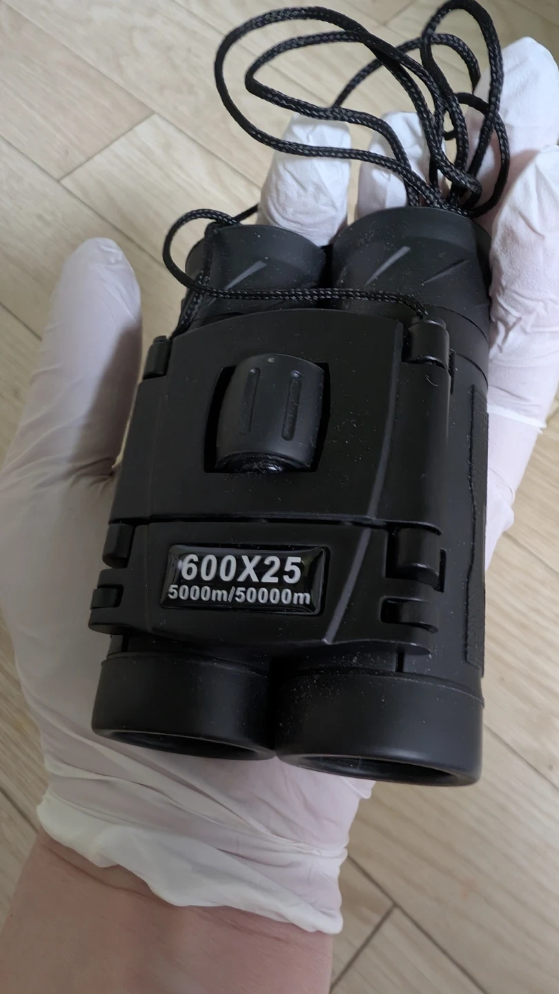 コンパクト双眼鏡 600×25の写真2枚目