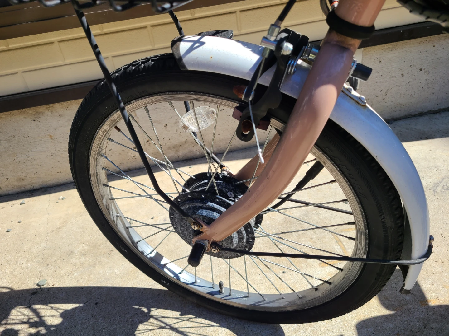 折りたたみ電動自転車の写真3枚目
