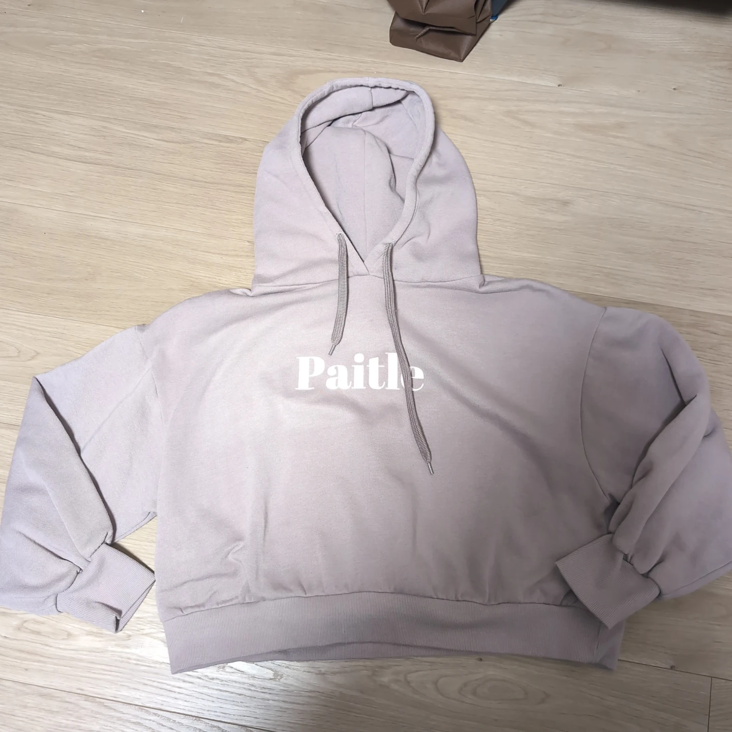 「Paithe」パープル系スウェットパーカー
