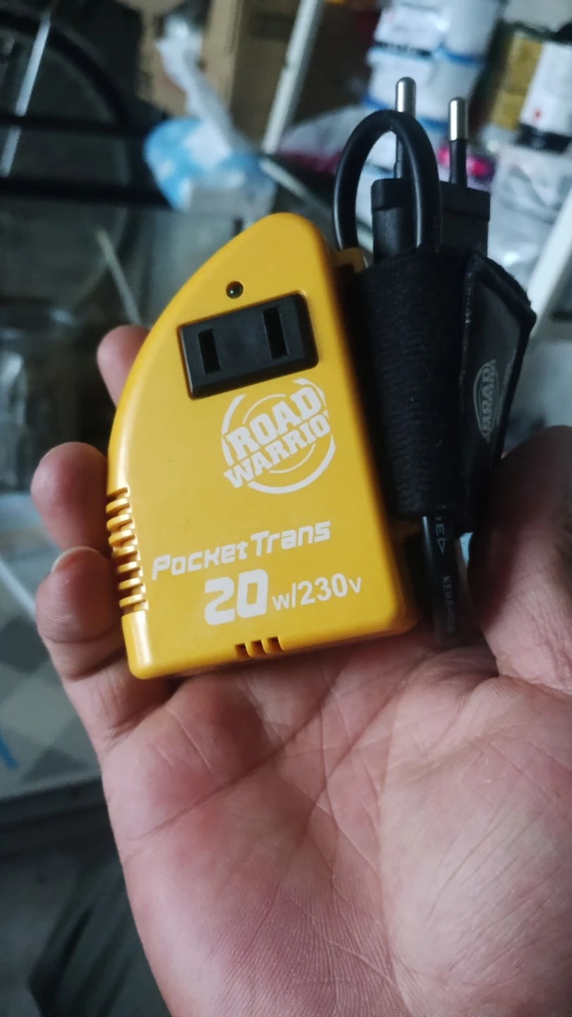 ロードウォーリア Pocket Trans 20W/230V 変圧器
