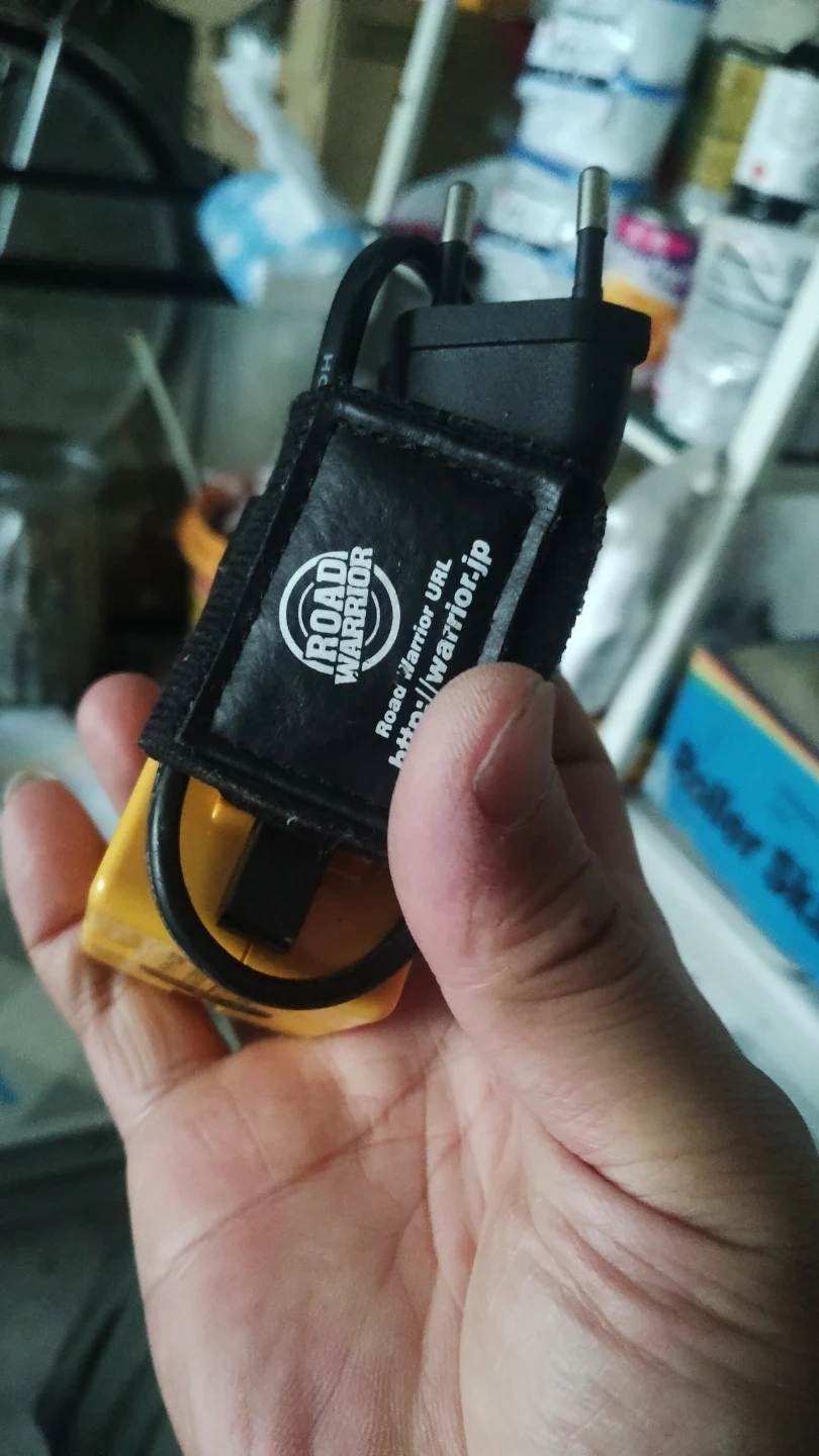 ロードウォーリア Pocket Trans 20W/230V 変圧器の写真2枚目