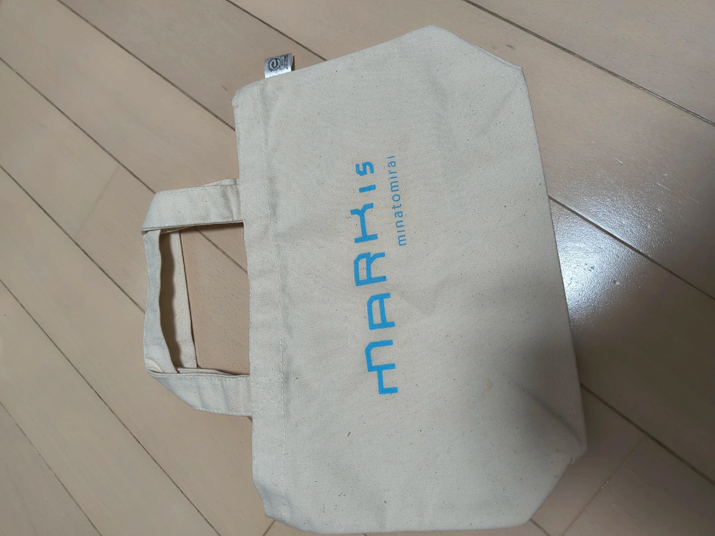 マークイズみなとみらい キャンバストートバッグ