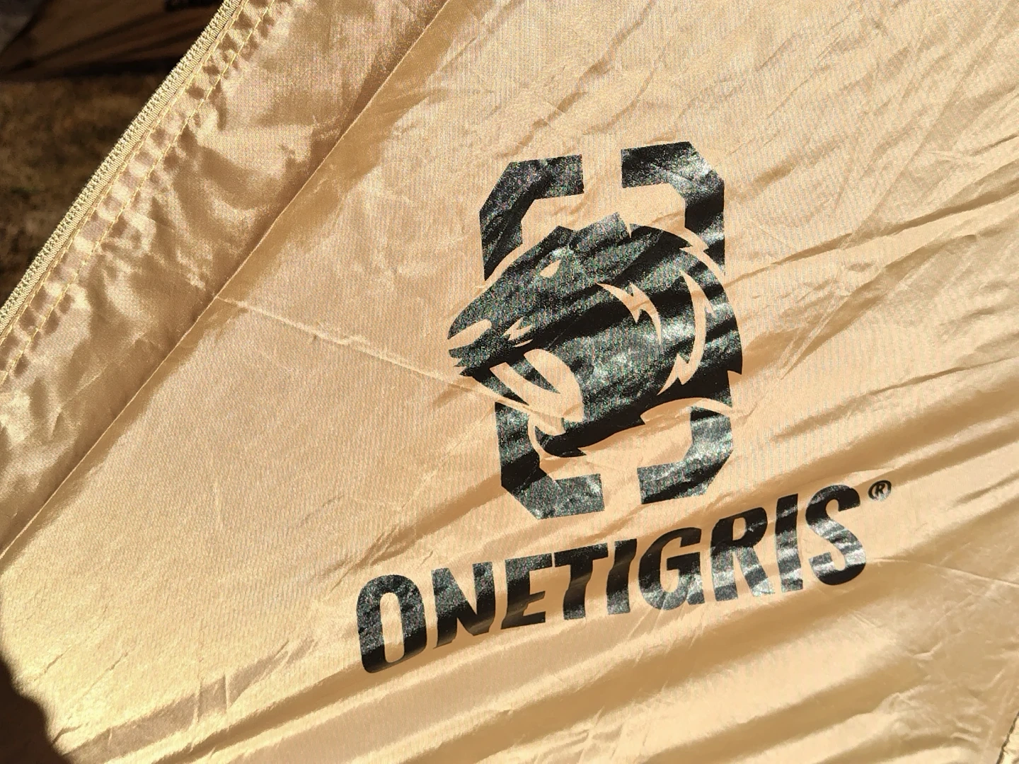 【使用回数1回】OneTigris スーパーシェルター 超軽量 BLACK ORCA 2.0 アップグレード版 パップテントの写真9枚目