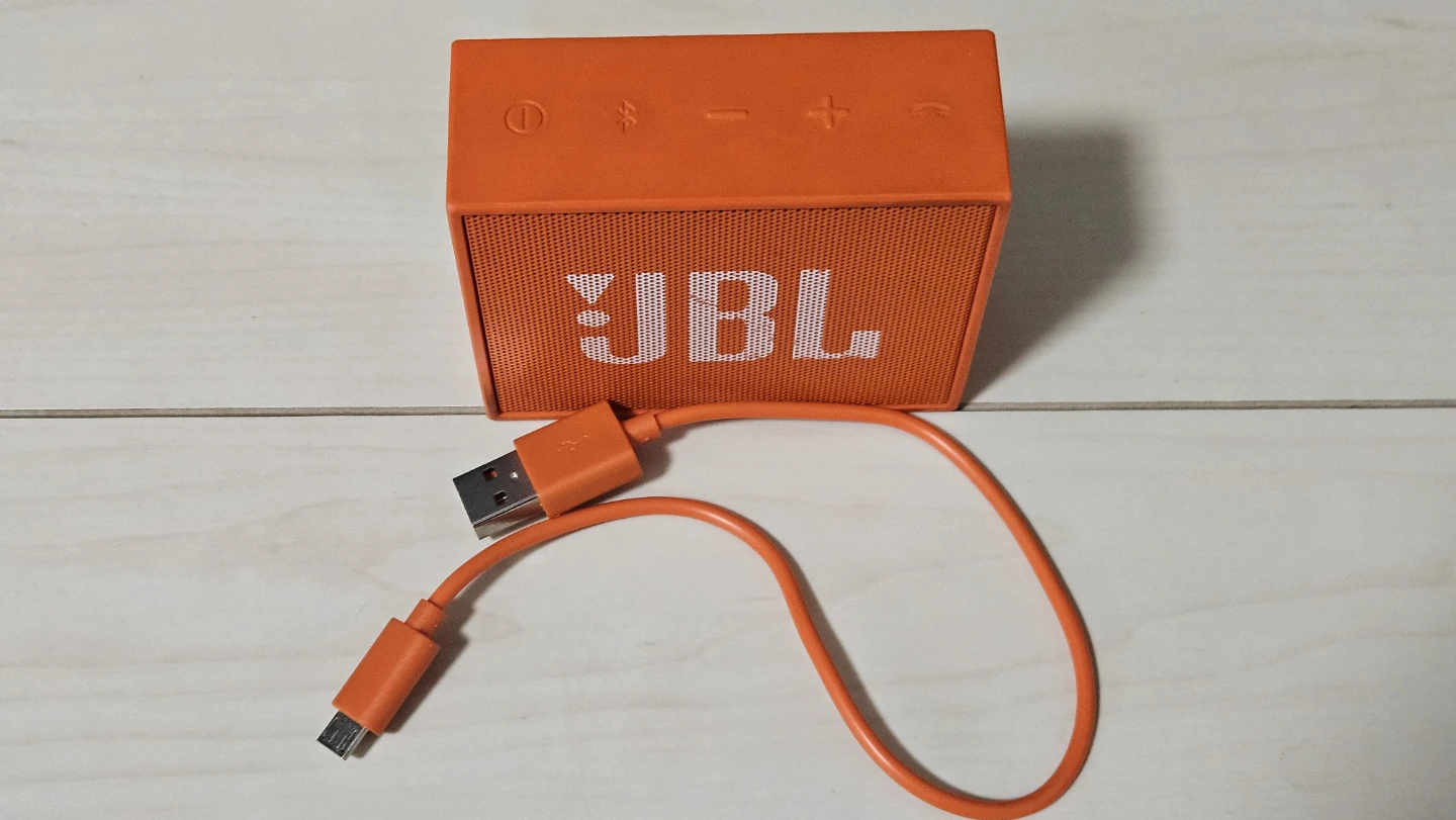 JBL GO Bluetooth ポータブル スピーカー ケーブル付きの写真3枚目