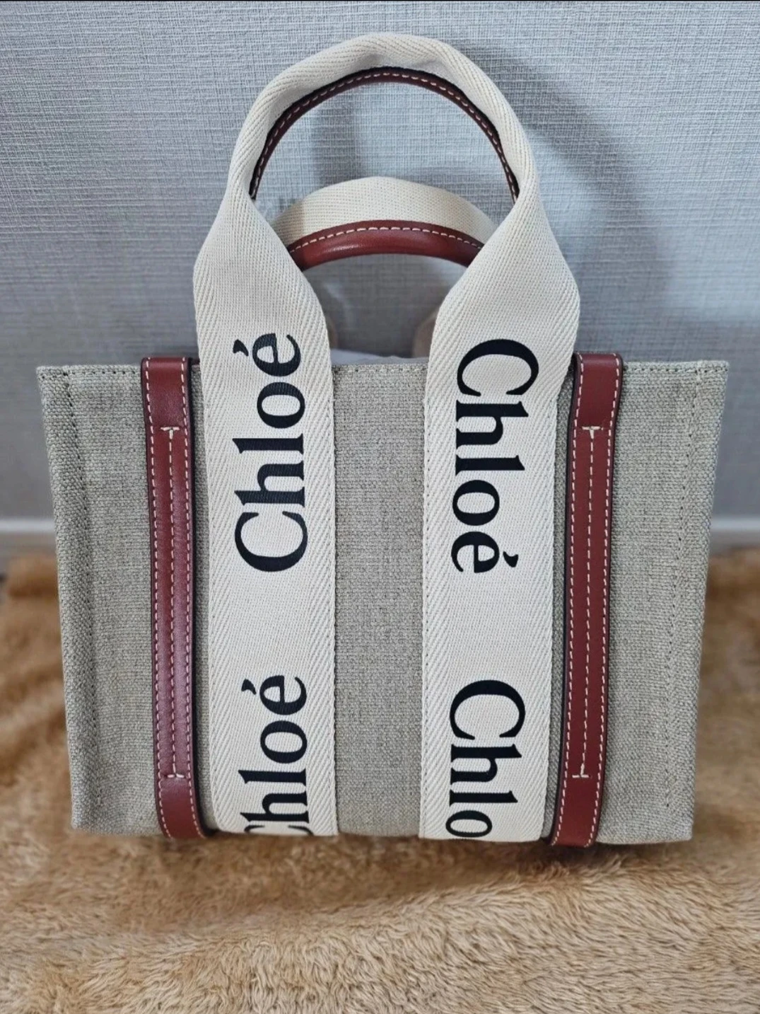 【新品本物】Chlo クロエ woody スモールトートバッグ ストラップ付き  ショルダーバッグ　ウッディ　キャンバスの写真2枚目
