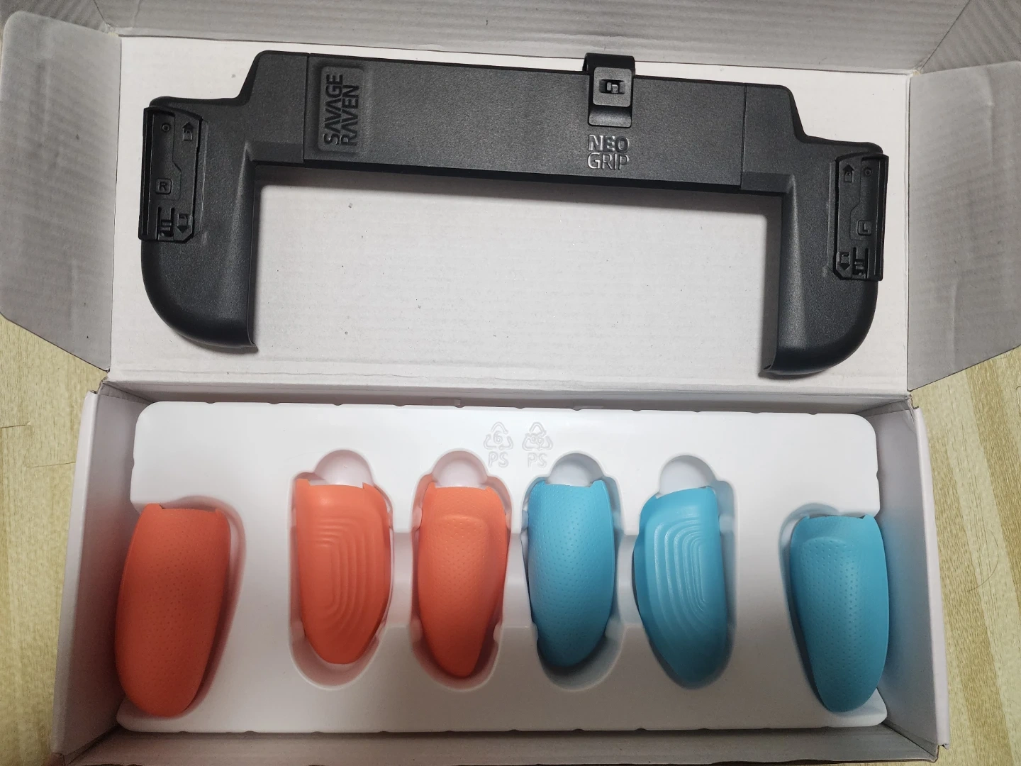 Skull & Co.Switch Switch2専用「NeoGrip2」の写真3枚目