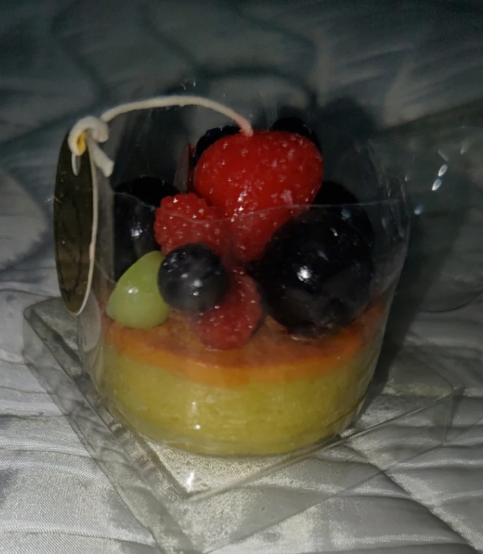 【お値下げ】未使用に近い DOLCE CANDLE フルーツタルト スイートな香り付きの写真2枚目