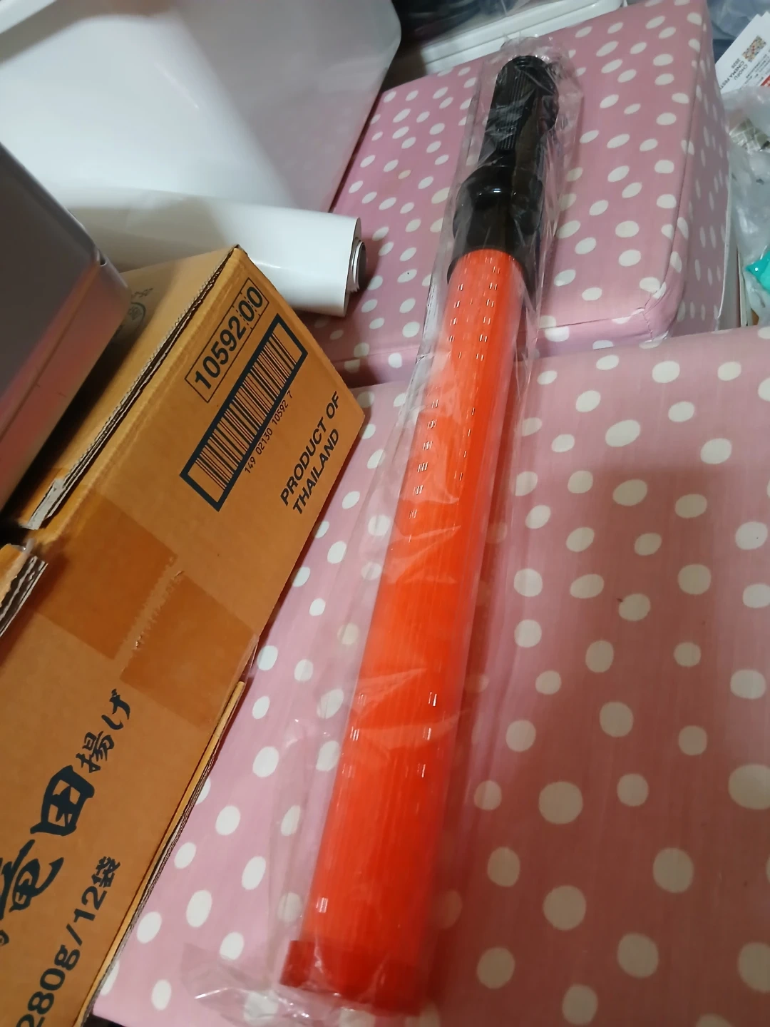 ,新品誘導灯 LED 警備用 オレンジ52.5センチ