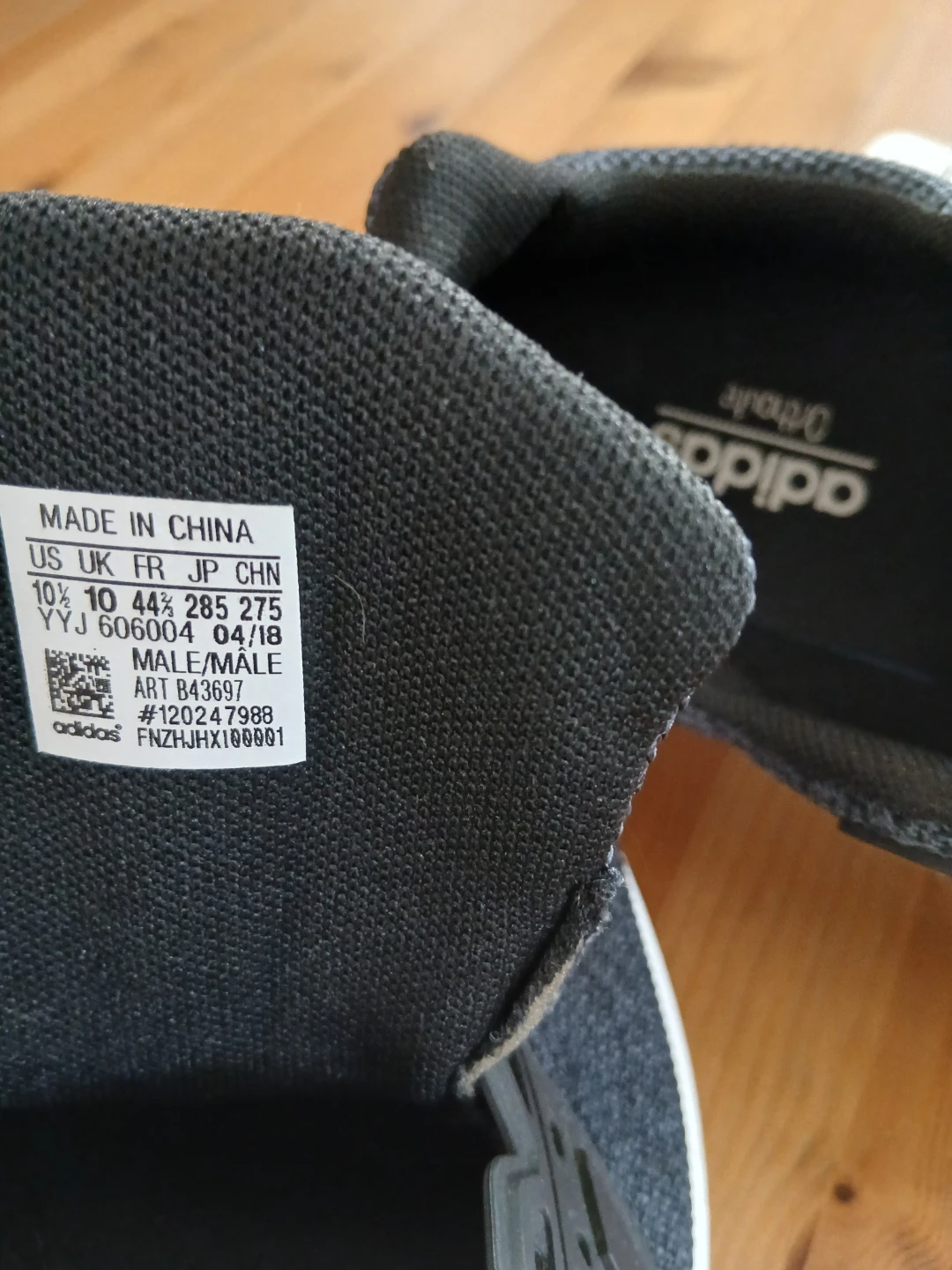 adidas  アディダス　 ランニングシューズ 　　28.5の写真5枚目