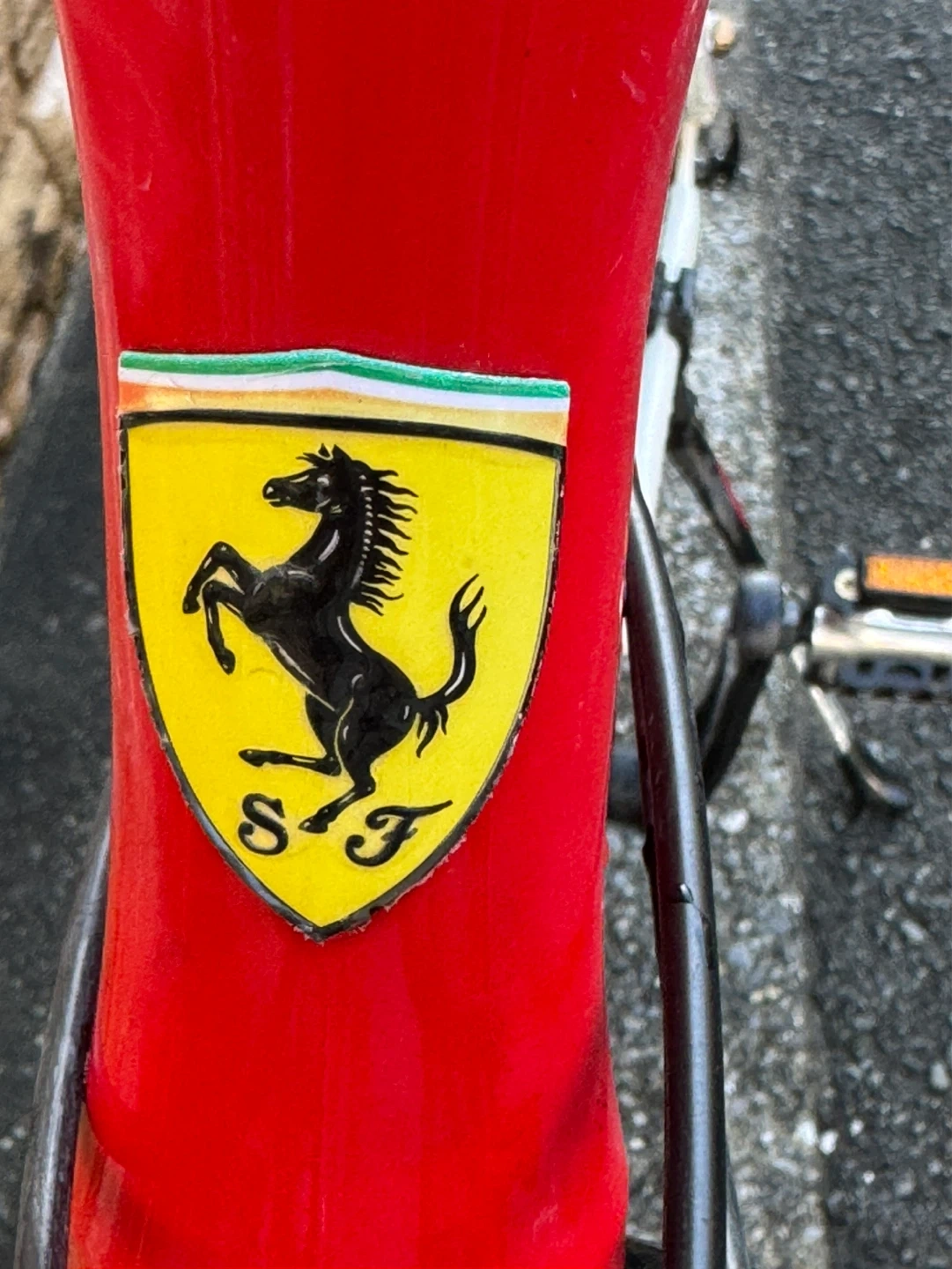 極美品 Ferrari ディスクブレーキ マウンテンバイクの写真6枚目