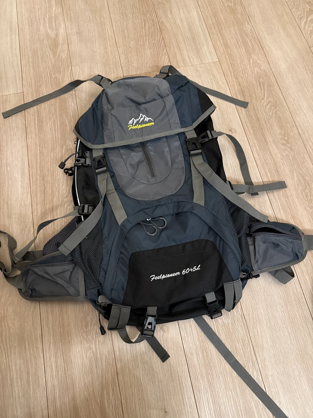 フィールパイオニア 大容量バックパック 60+5L