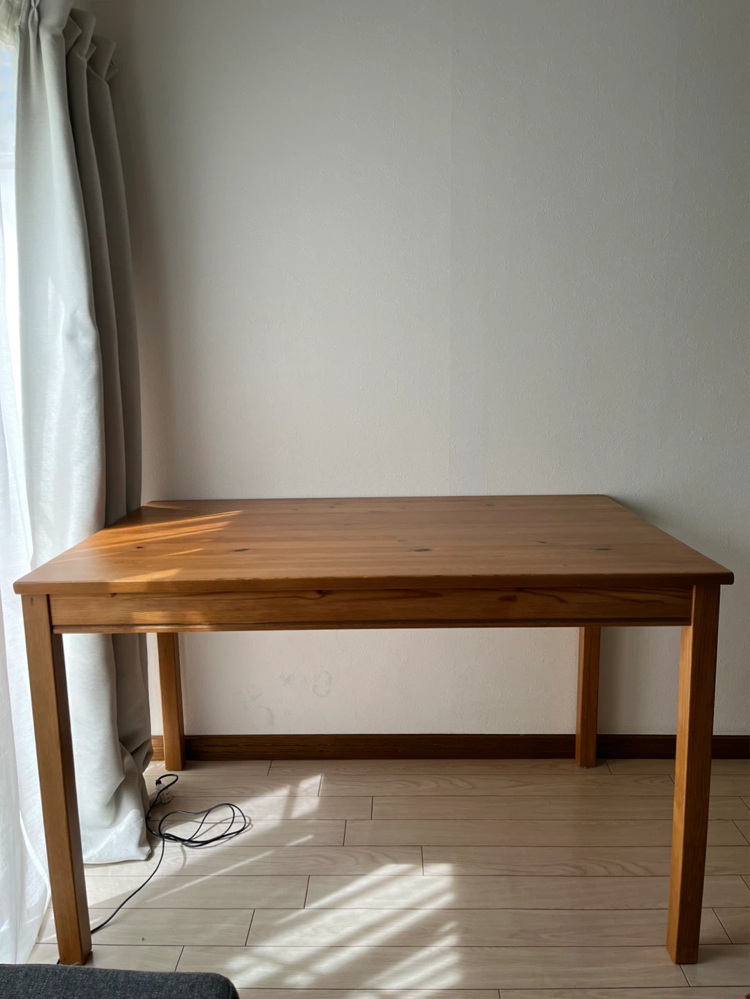 世田谷区でダイニングテーブルの中古品・未使用品を買うなら
